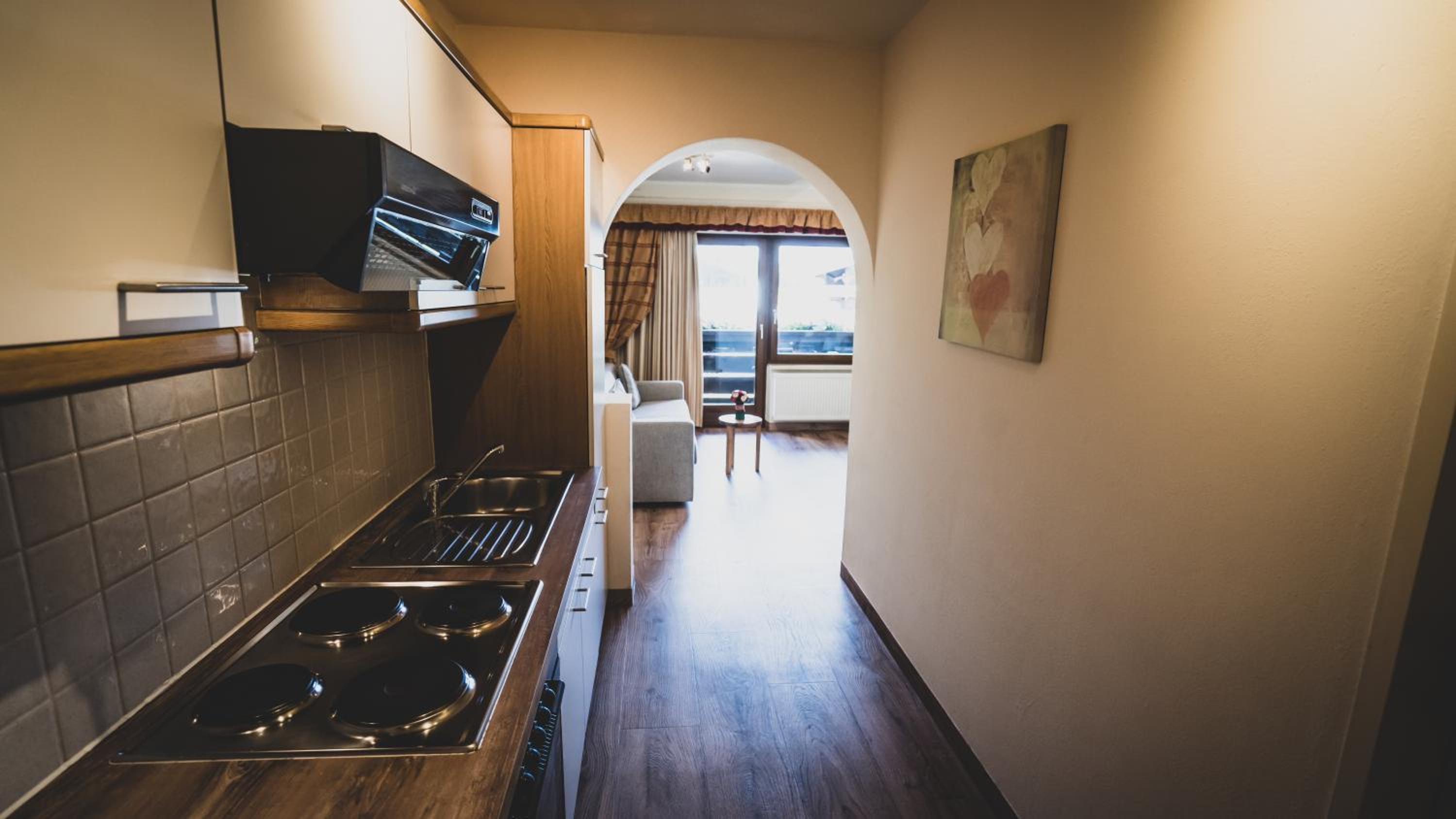One-Bedroom Apartment Top 22 photo 3