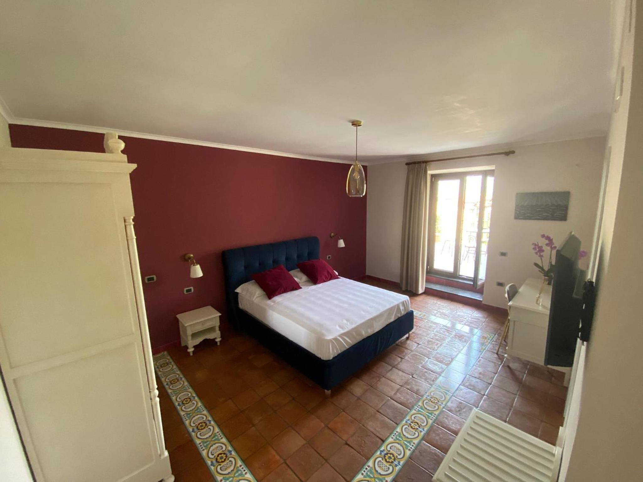 Queen Room with Spa Bath - Photo 2