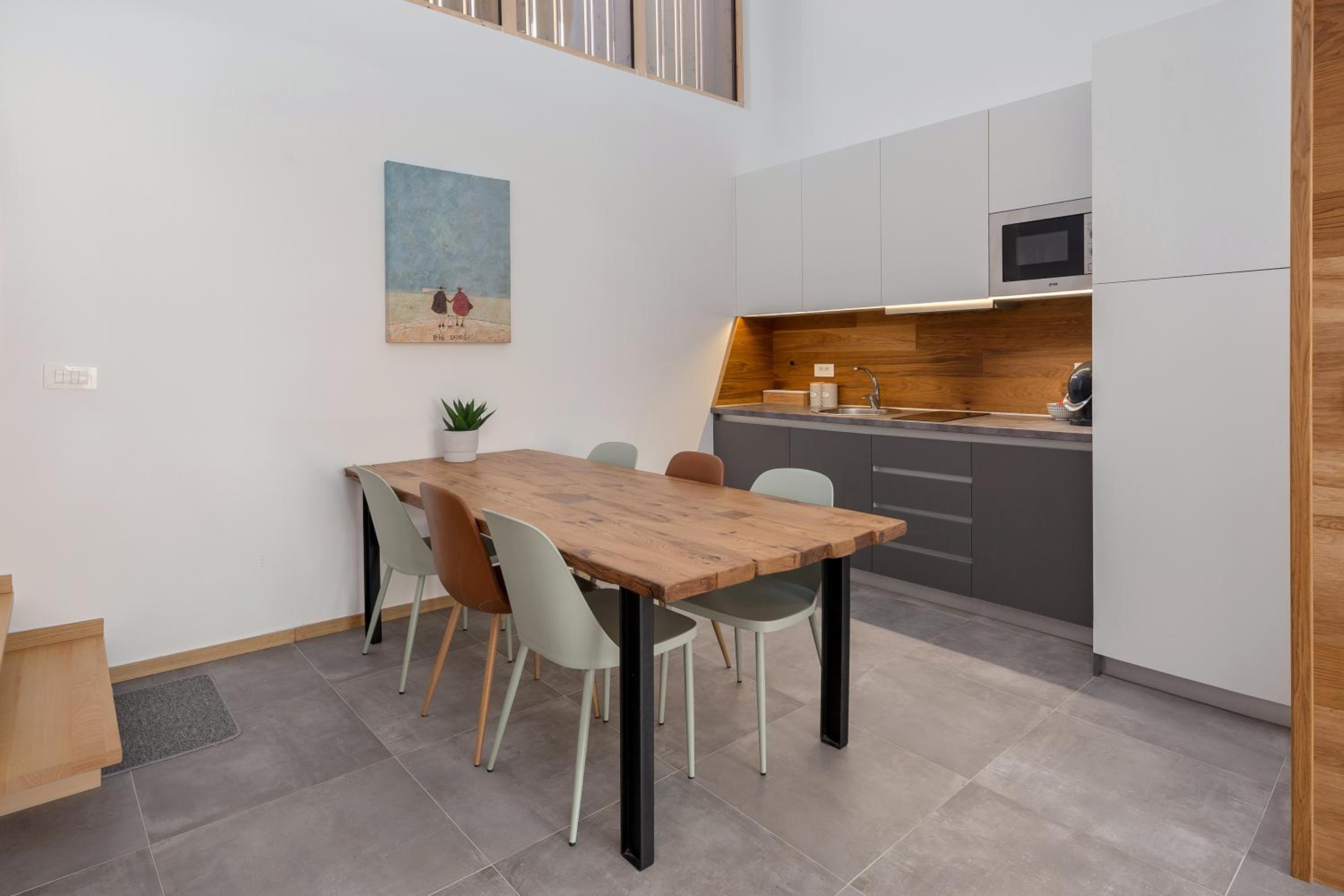 Two-Bedroom Apartment - Photo 16