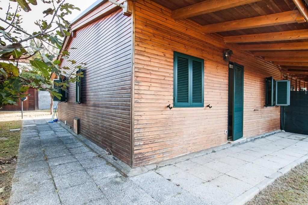 Four-Bedroom House photo 2