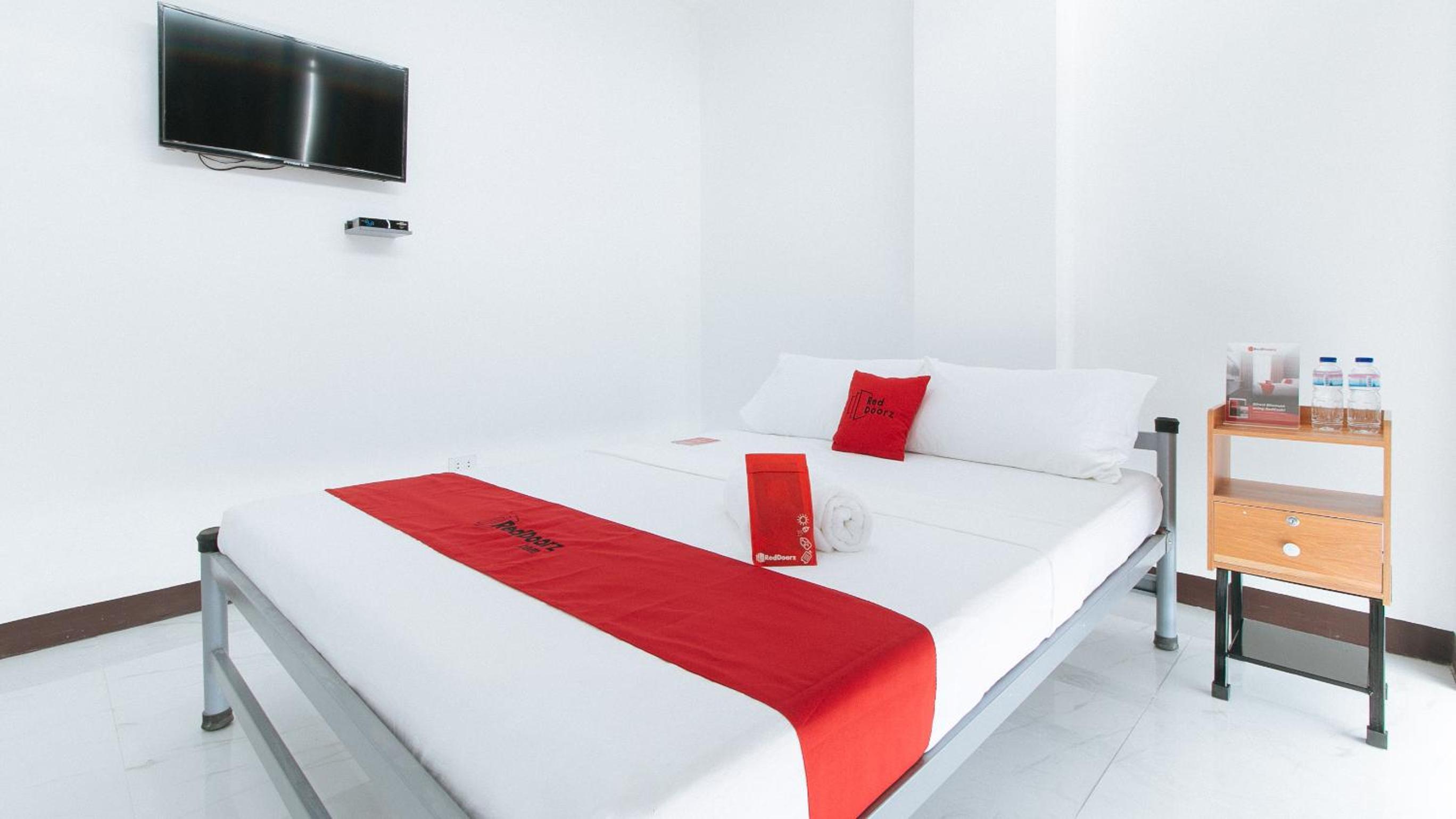 Deluxe Room - Photo 14