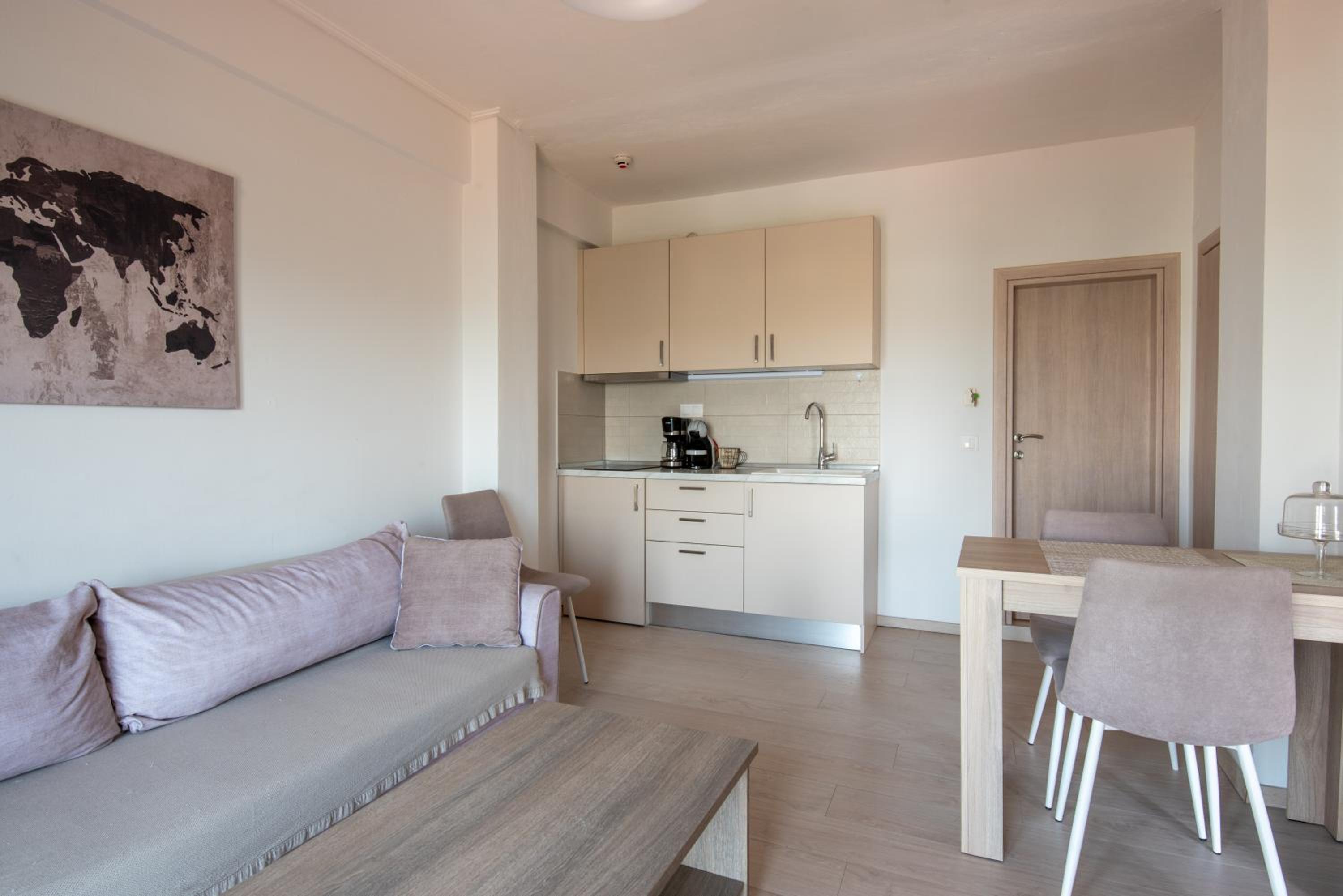 One-Bedroom Apartment - Photo 18