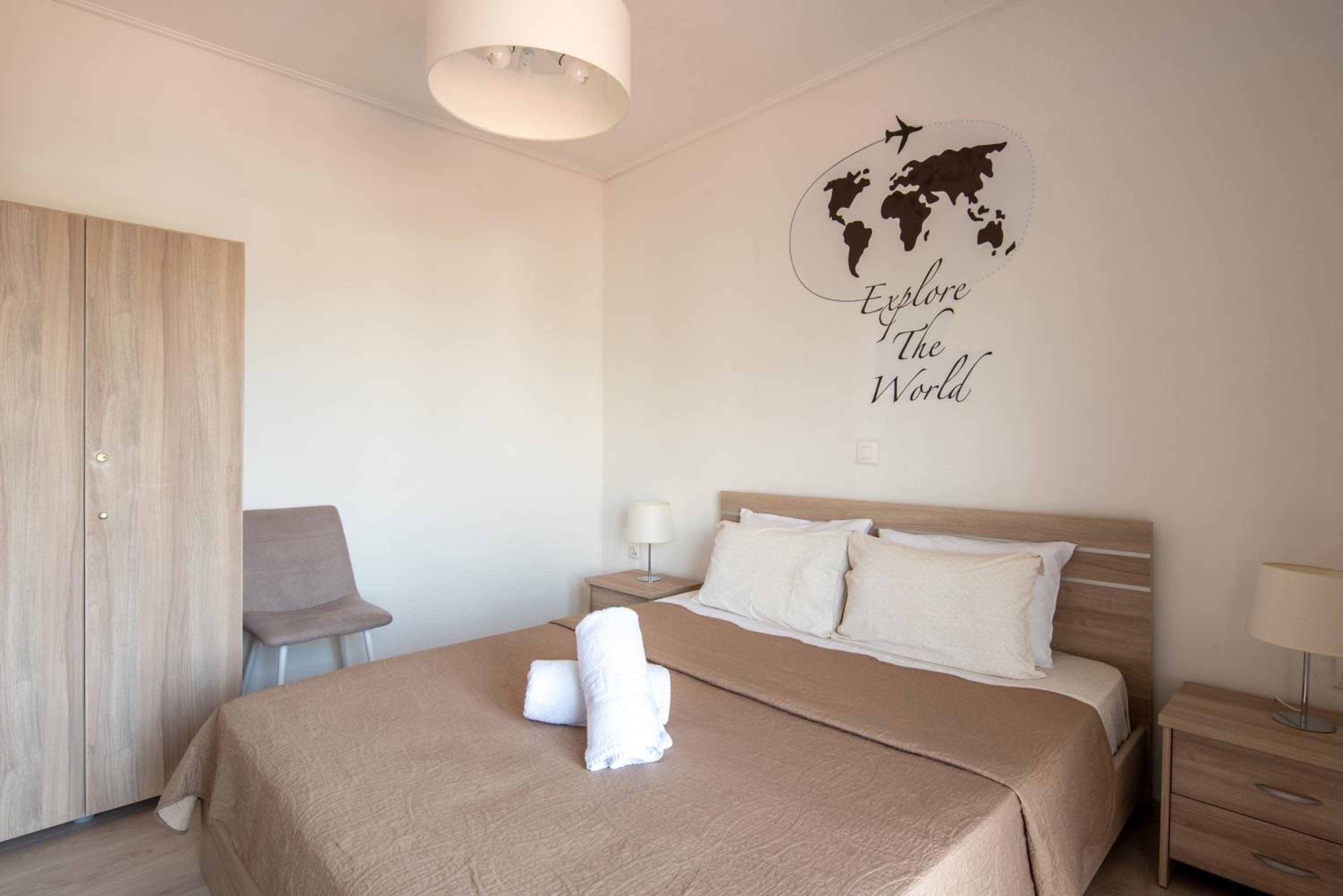 One-Bedroom Apartment - Photo 6