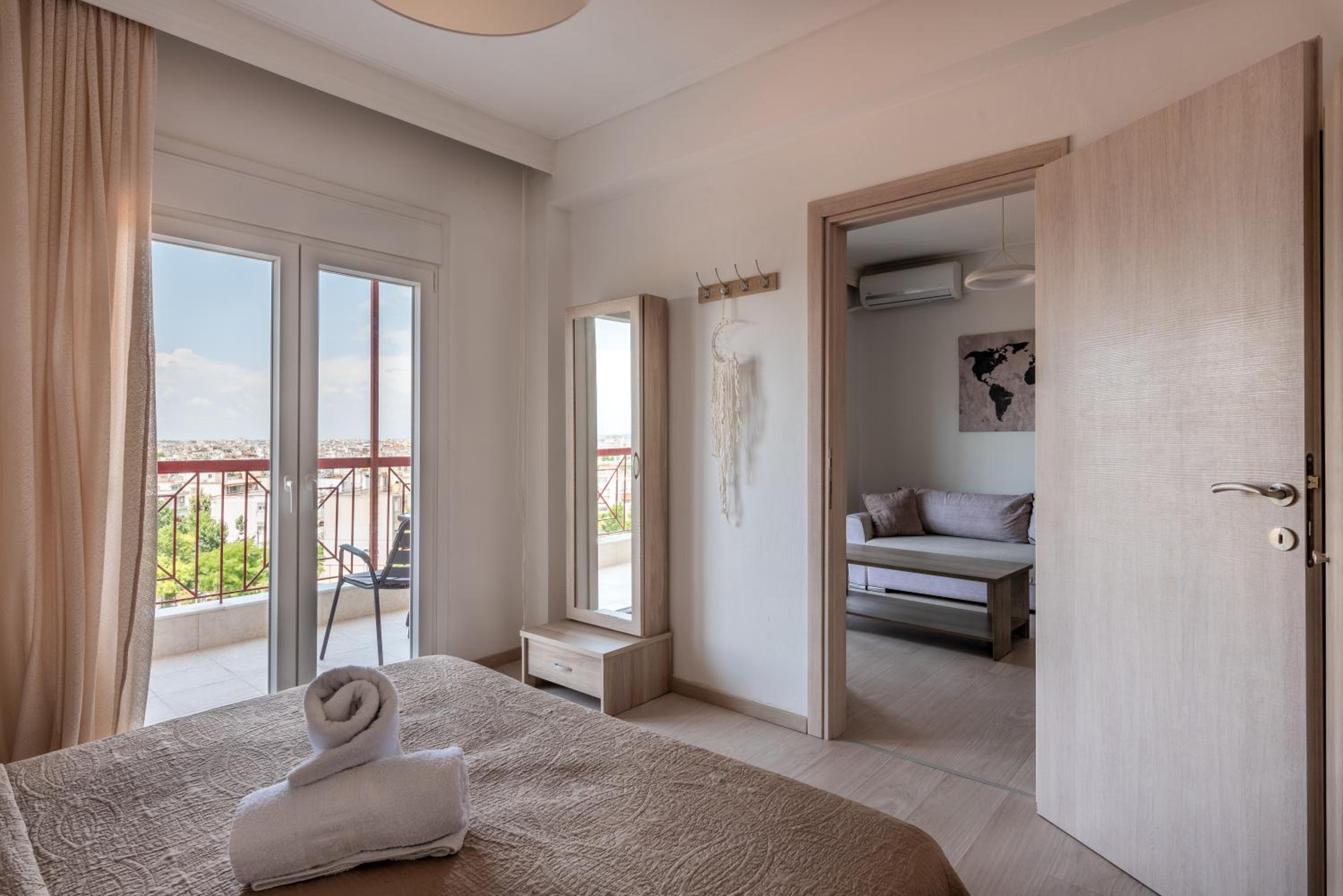 One-Bedroom Apartment - Photo 7