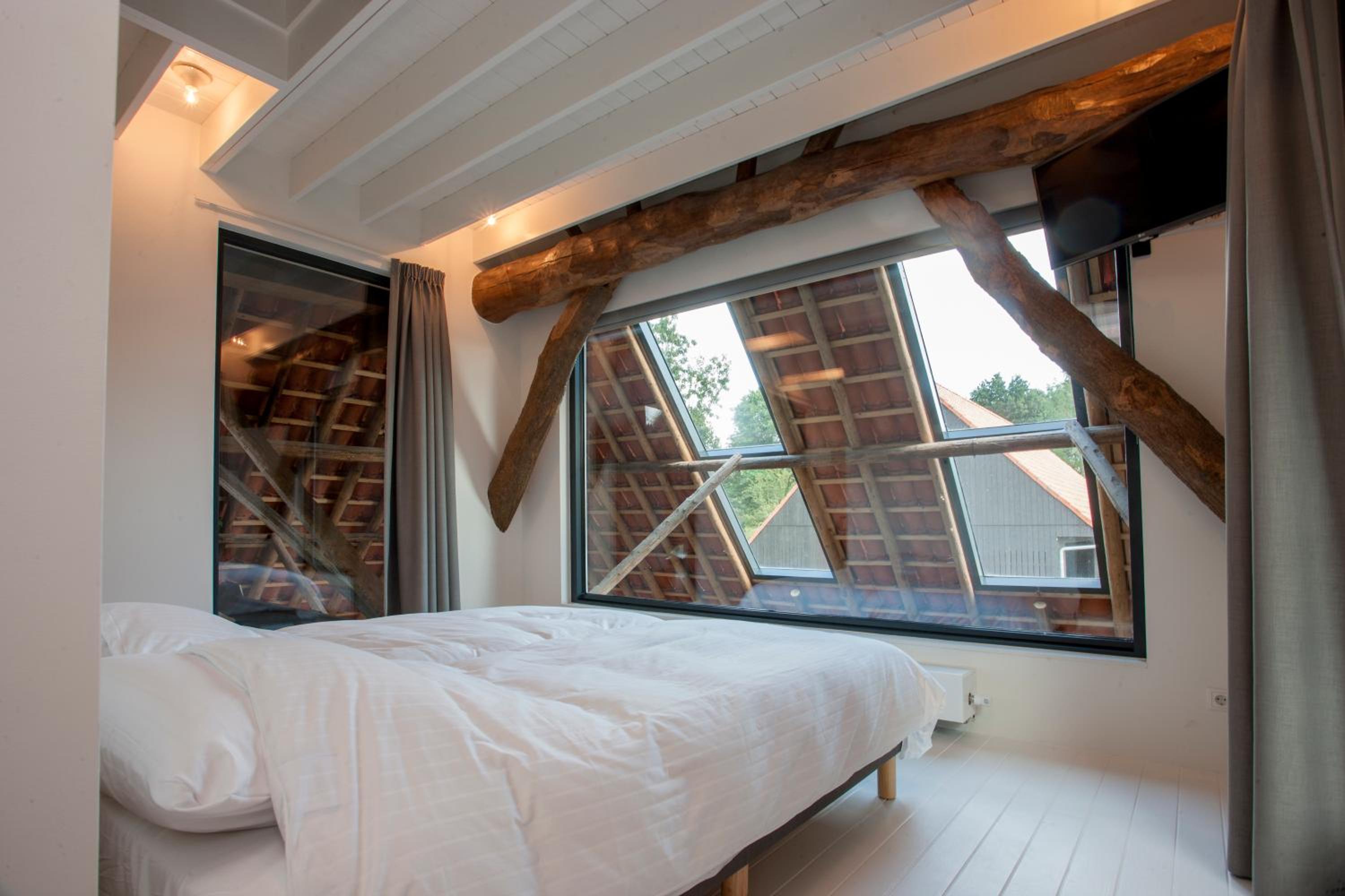 Deluxe Twin Room - Photo 1