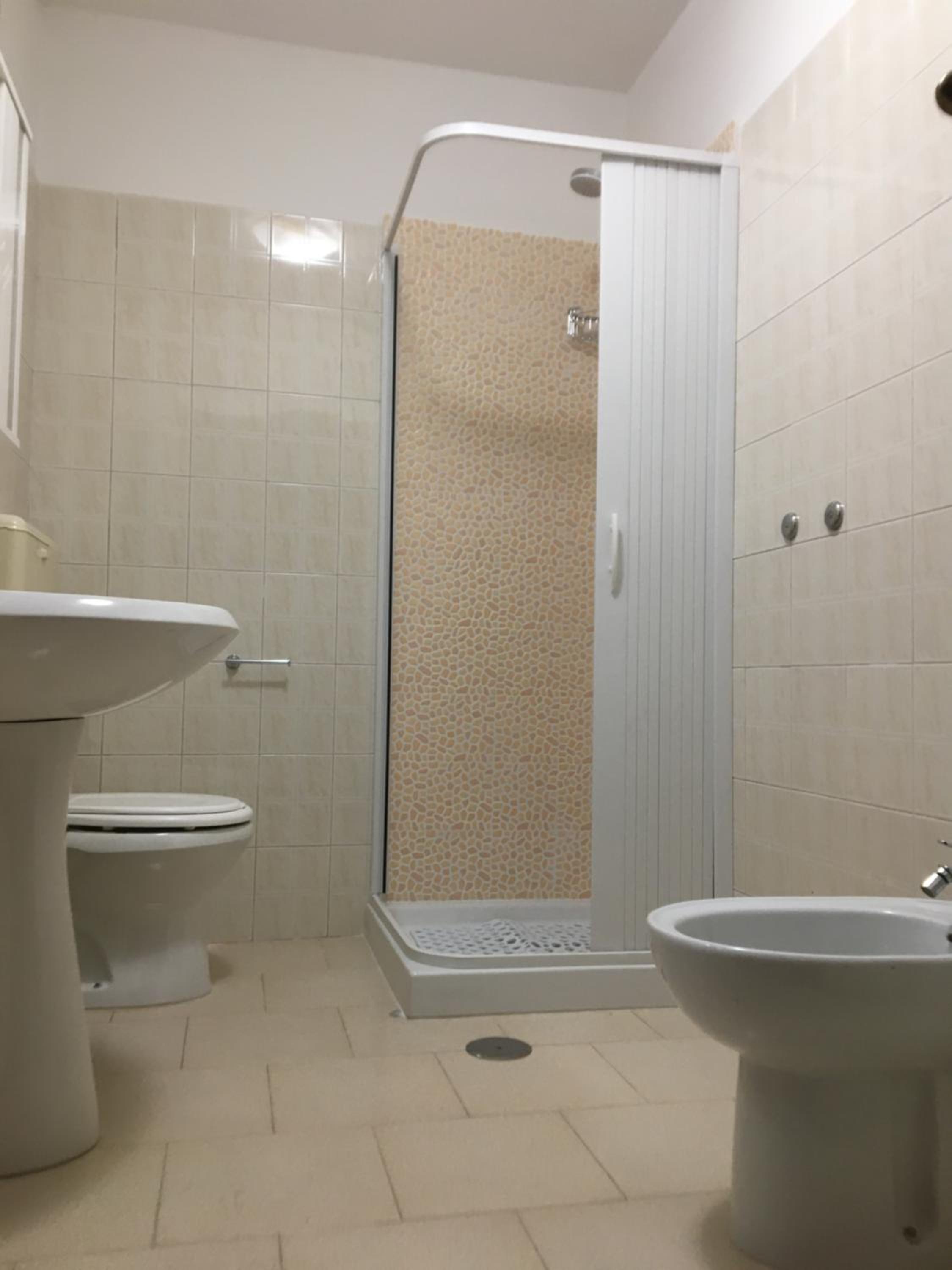 Double Or Twin Room With Private Bathroom photo 2