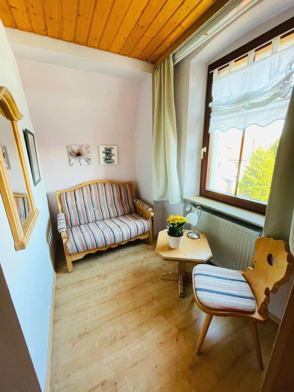Budget Double Room photo 2