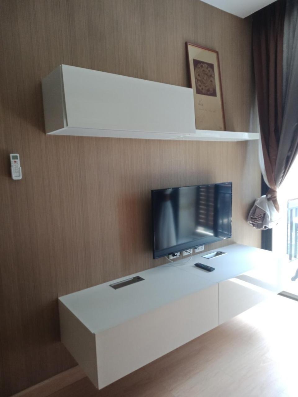 Deluxe King Studio - Photo 6