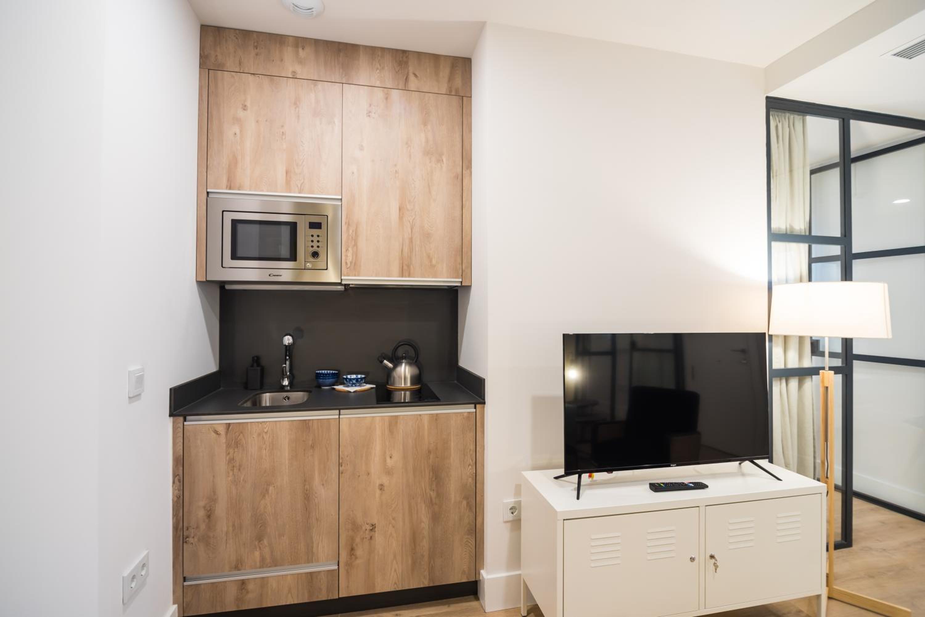 Two-Bedroom Apartment - Photo 28