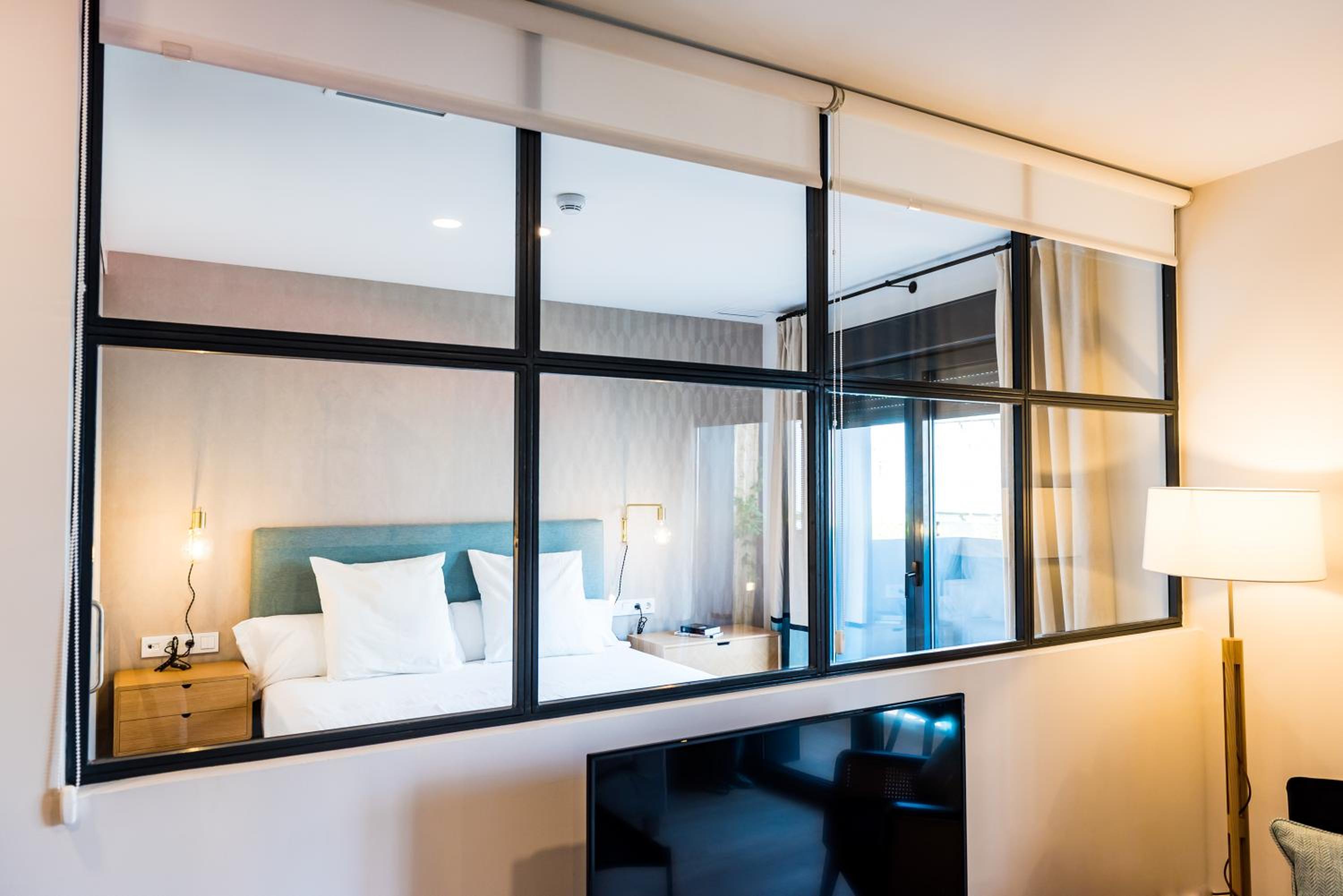 One-Bedroom Apartment - Photo 17