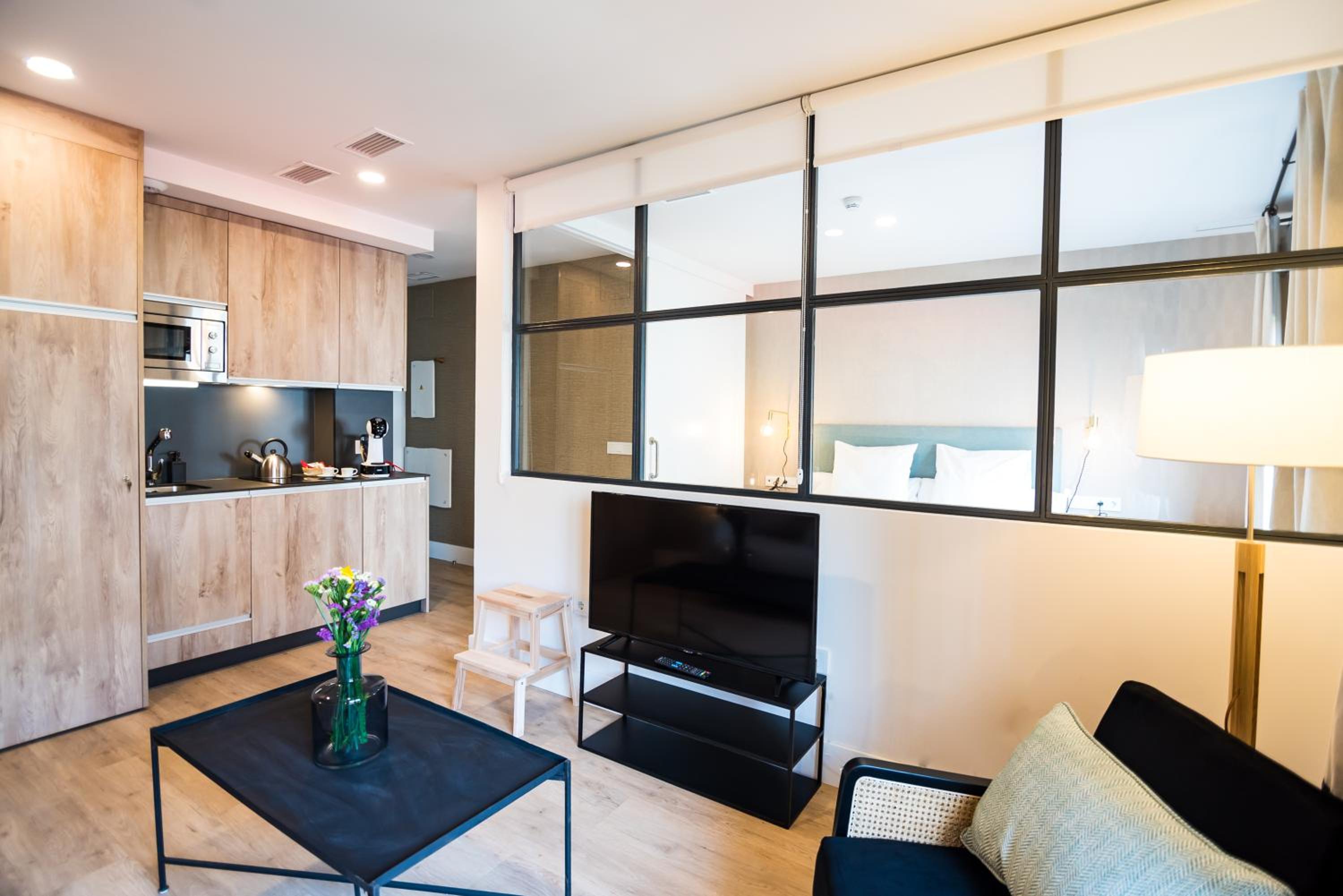 One-Bedroom Apartment - Photo 8