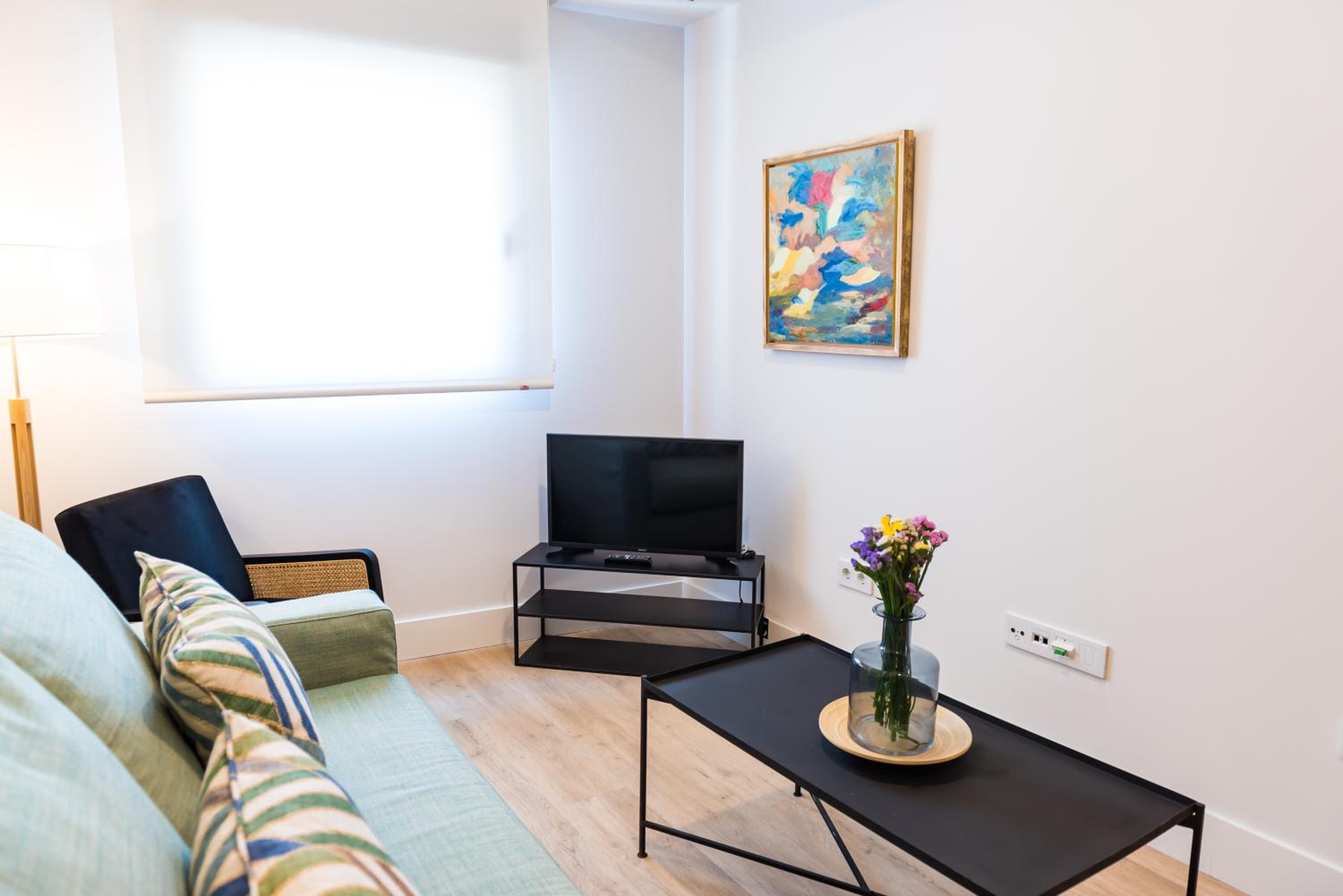 Studio Apartment - Photo 9