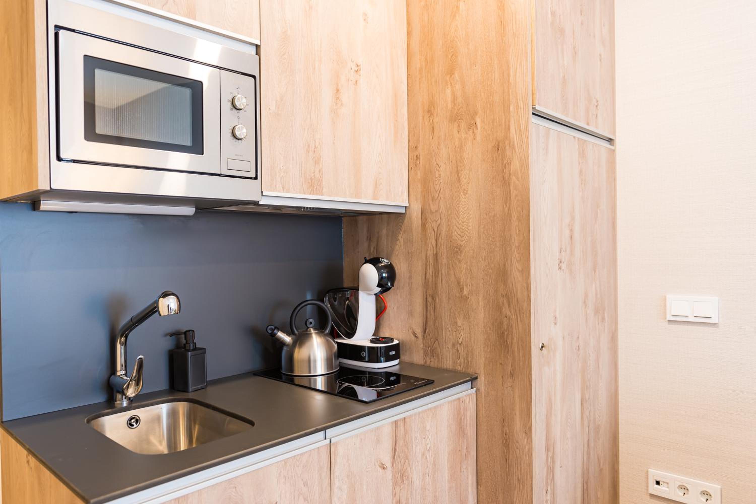 Studio Apartment - Photo 10