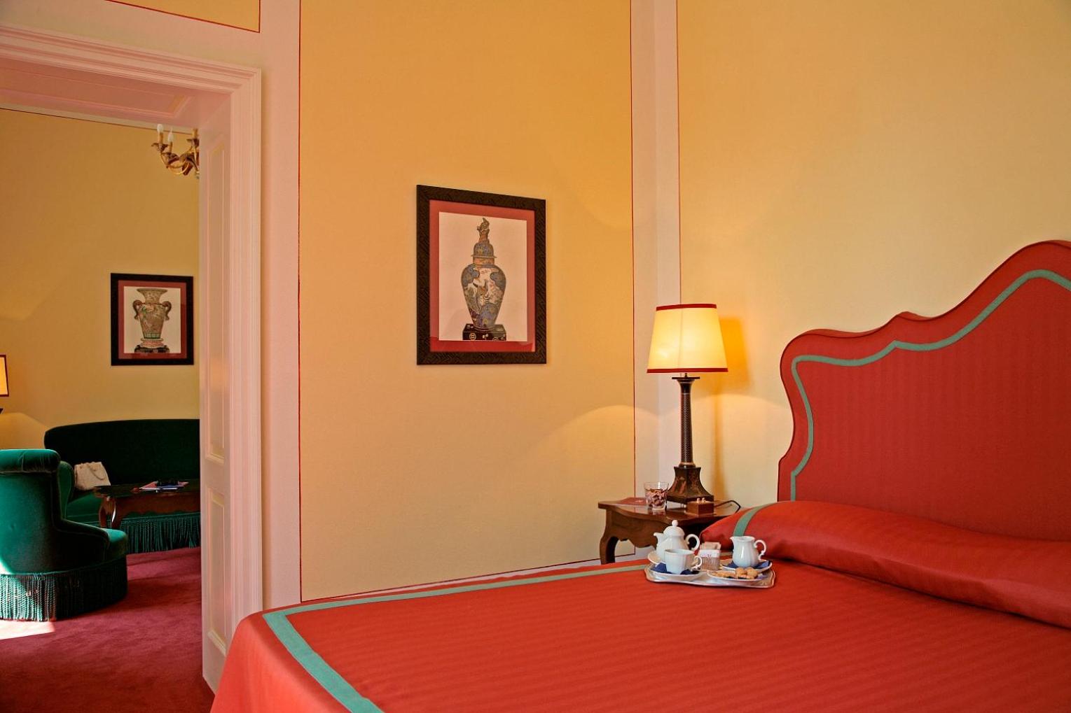 Suite with Lake View
