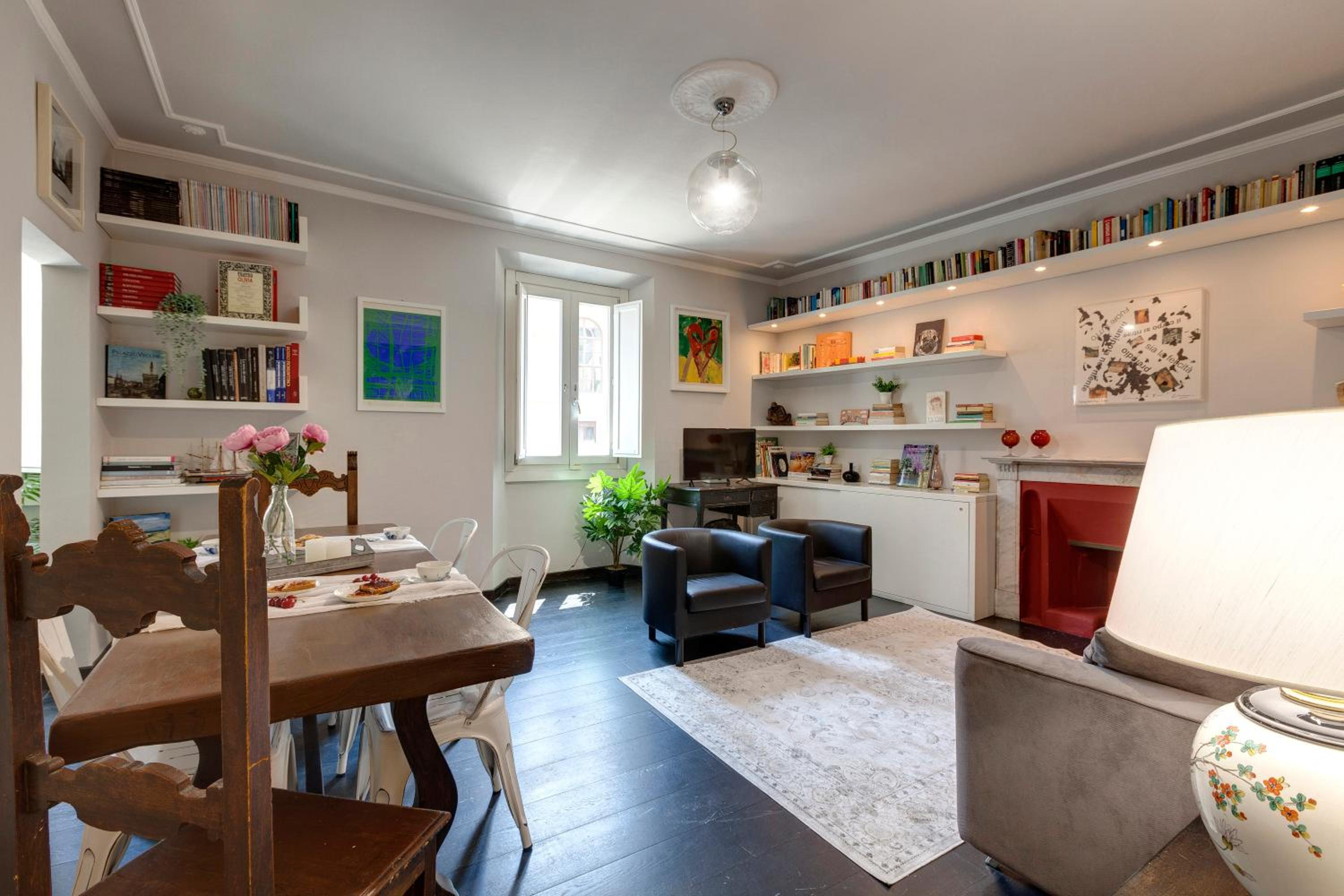 Three-Bedroom Apartment photo 2