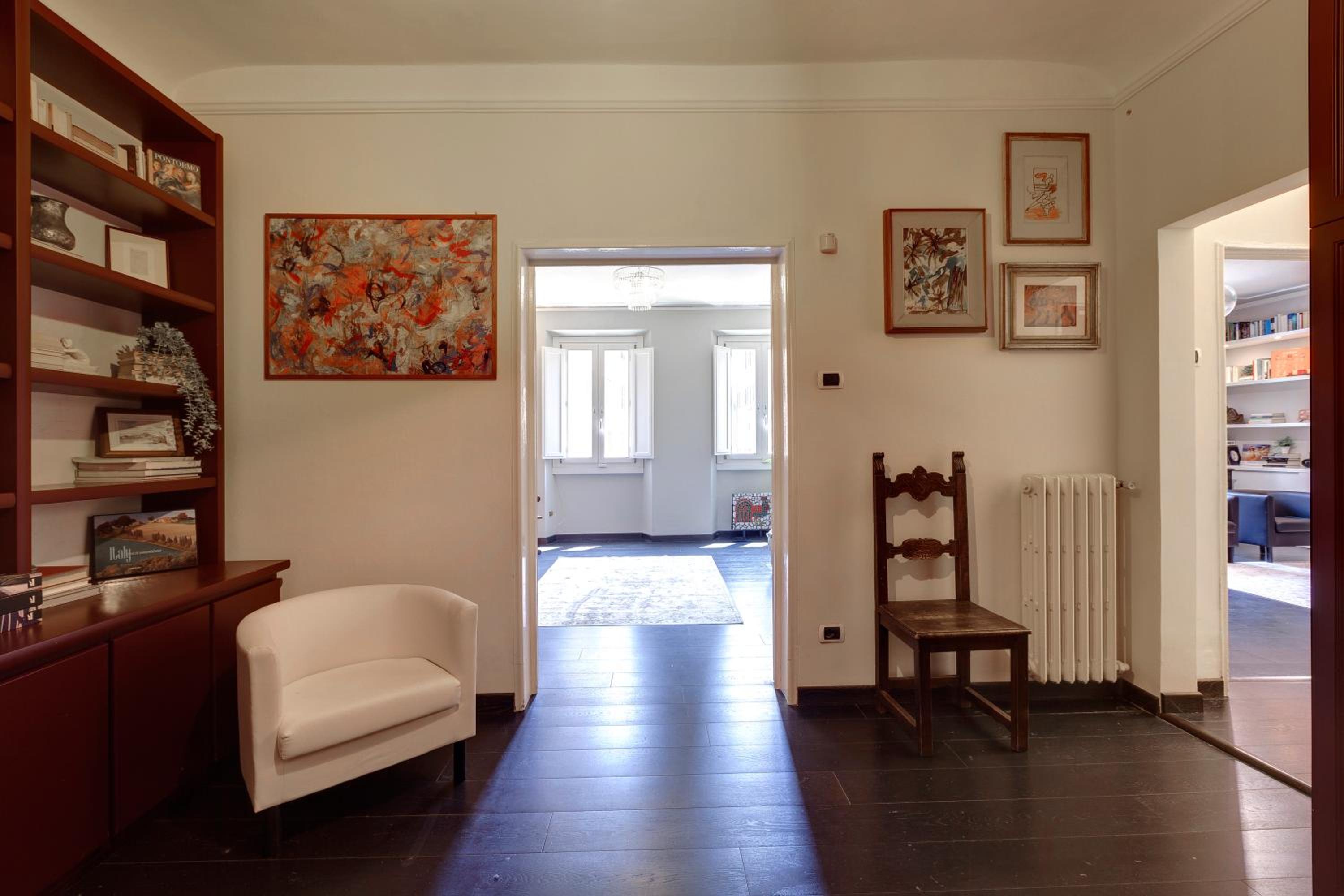 Three-Bedroom Apartment photo 3