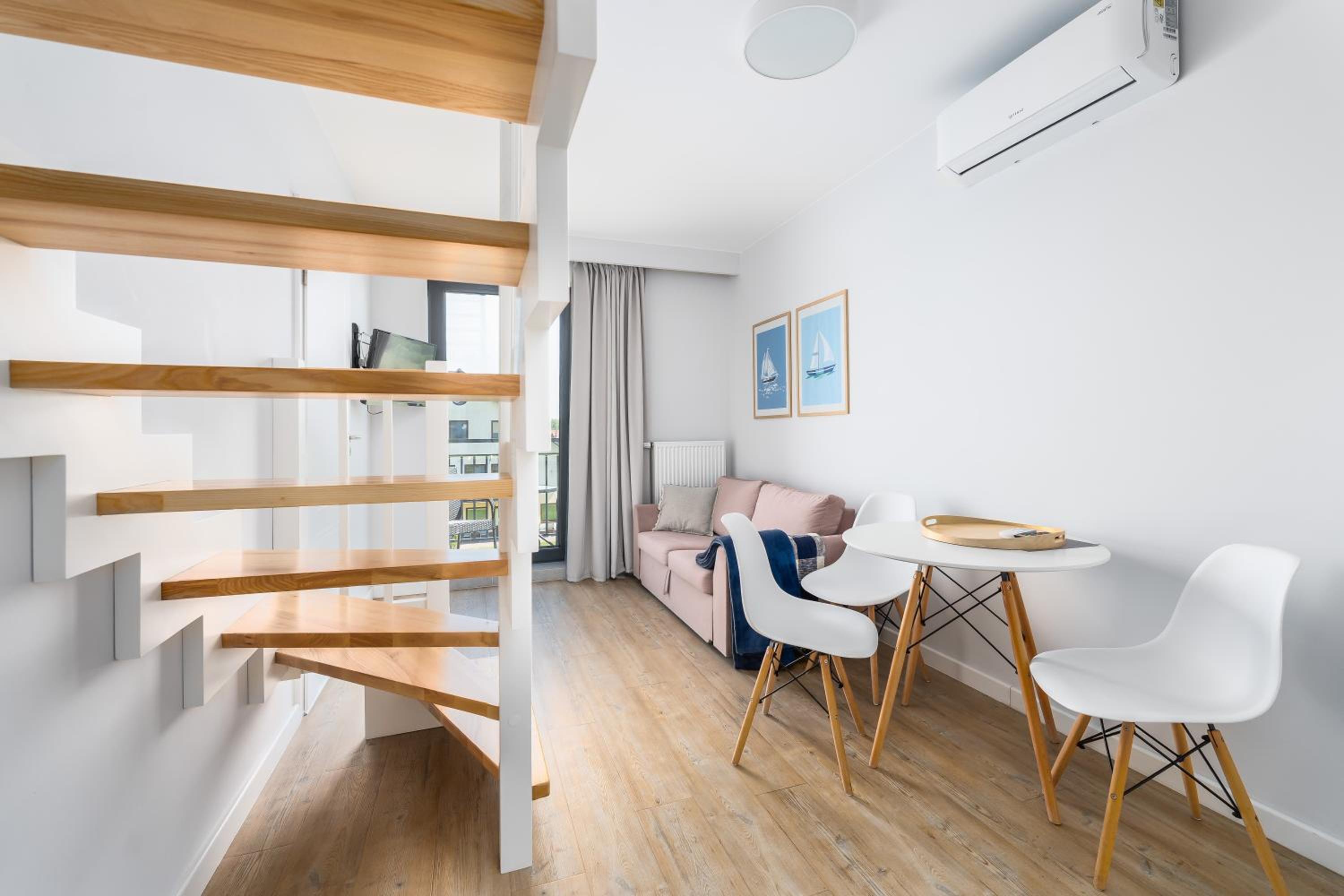 Deluxe Apartment photo 2