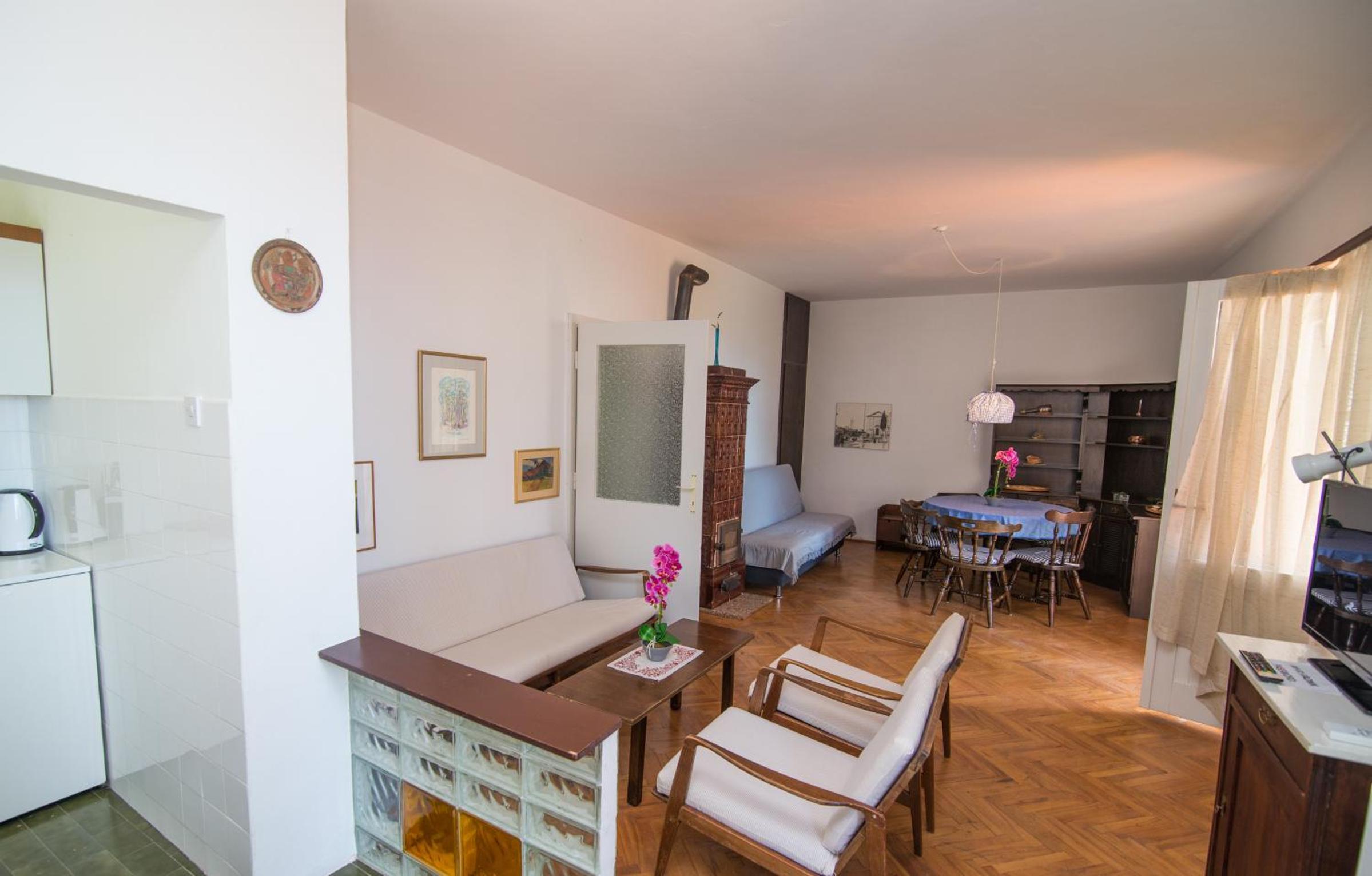 Apartment - Ground Floor photo 1