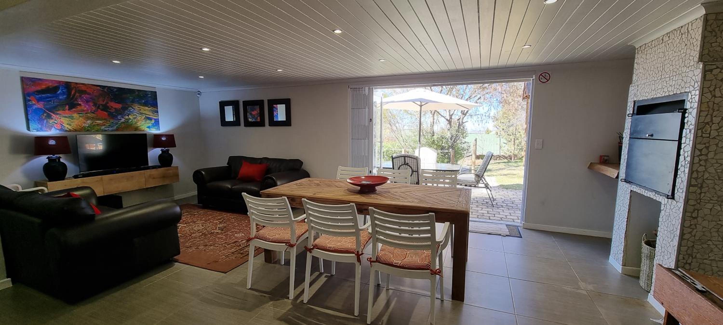 Three-Bedroom House photo 1