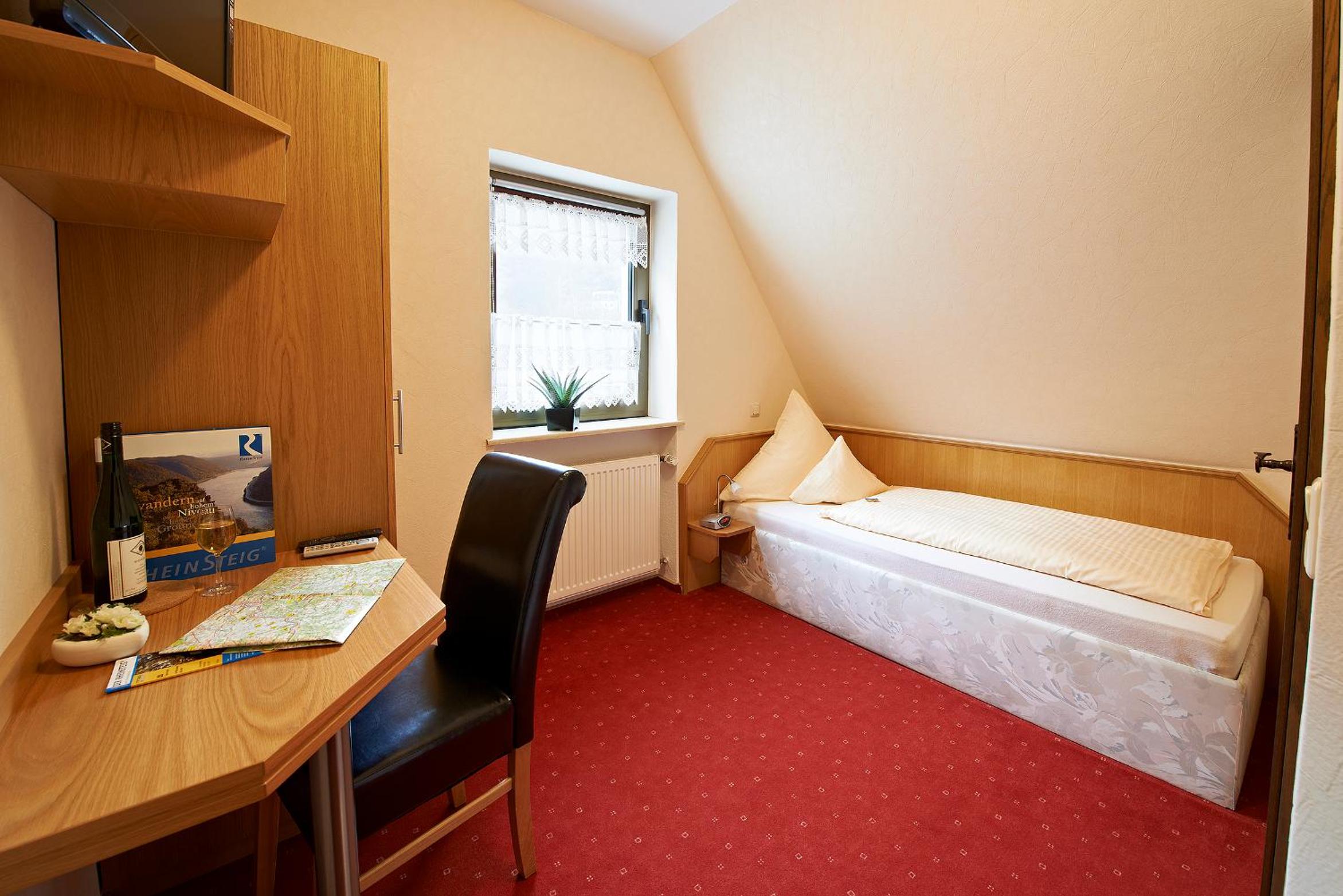 Single Room with Mountain View - Annex
