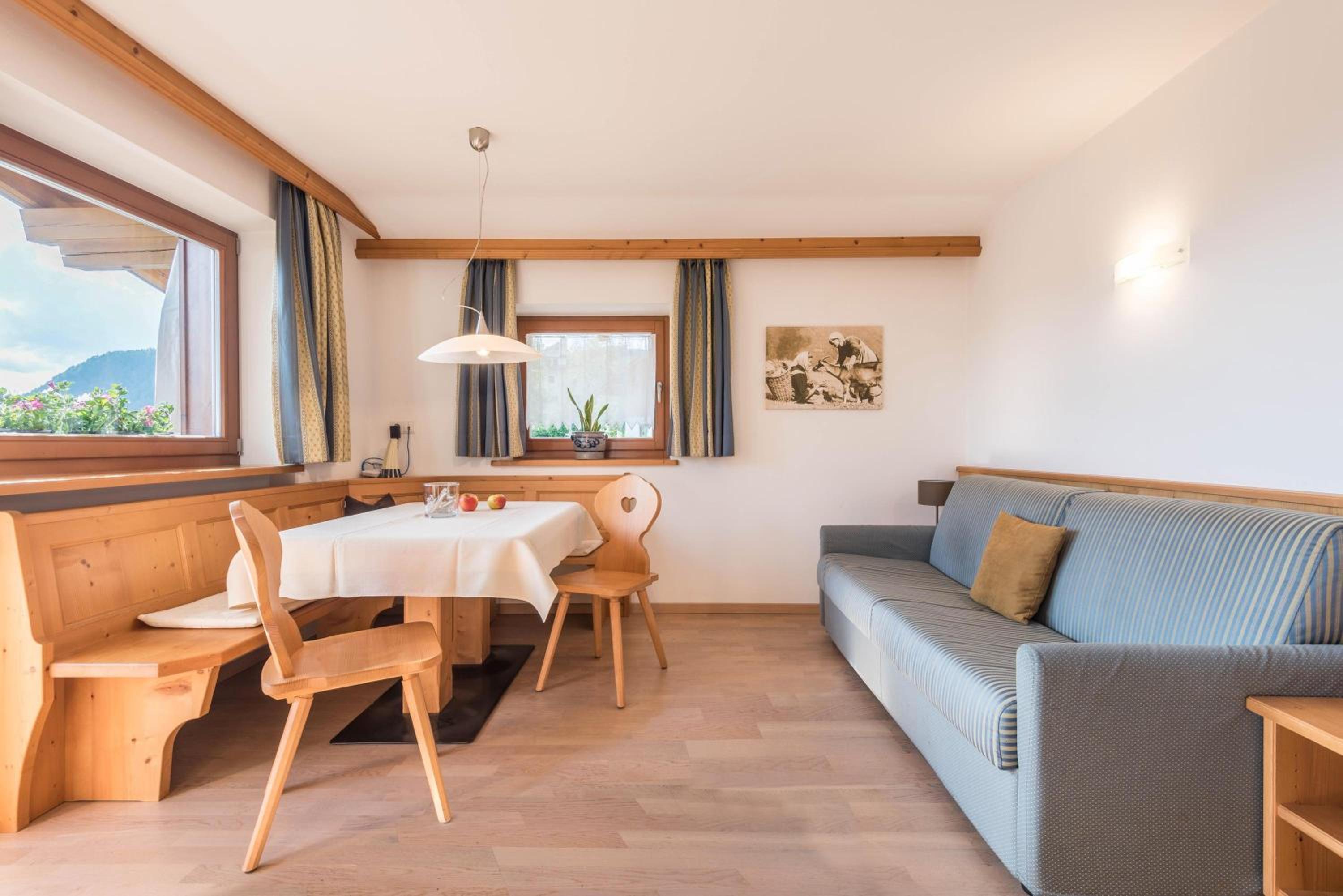 Superior One-Bedroom Apartment with Balcony
