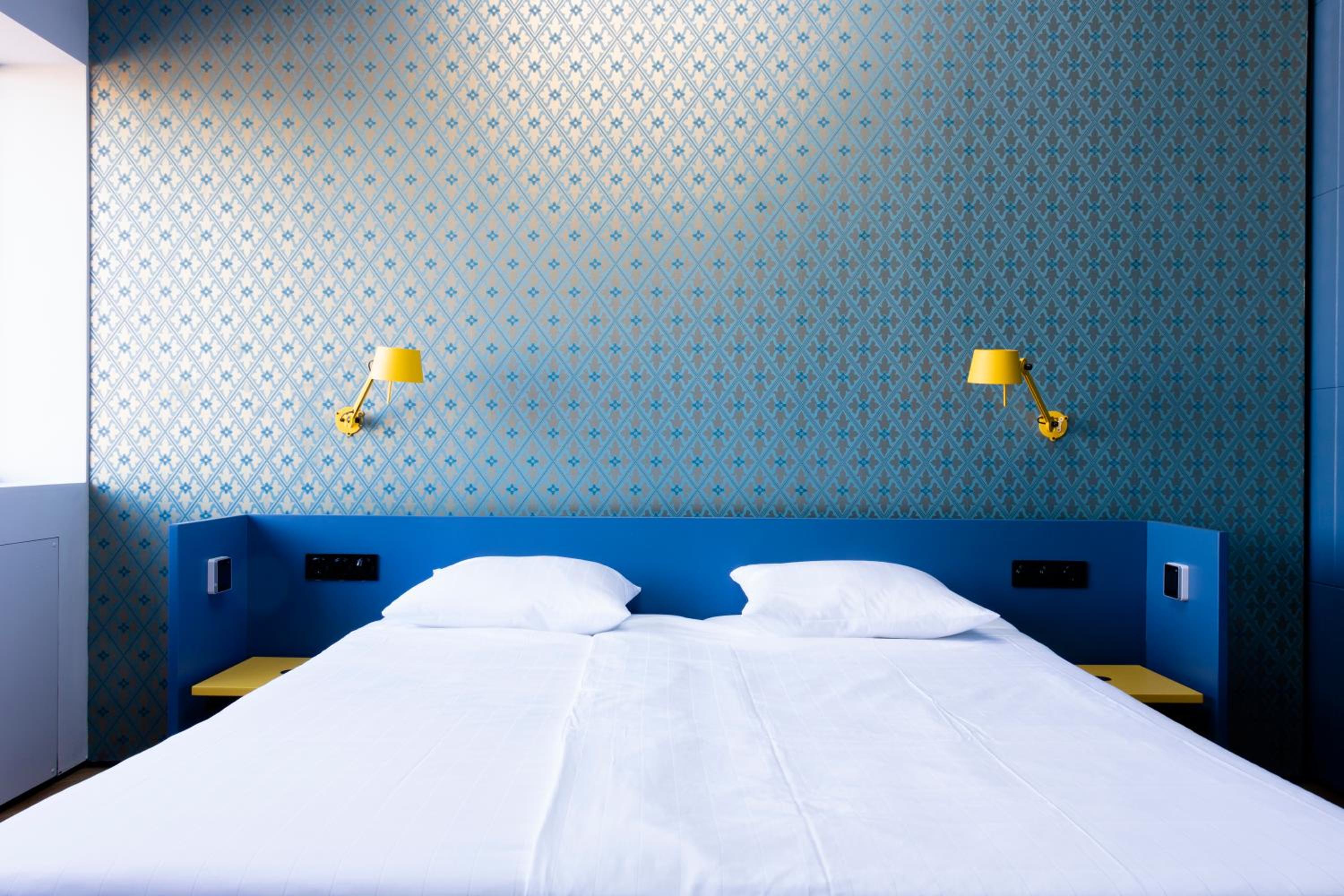 Deluxe Double Room with Shower - Photo 1