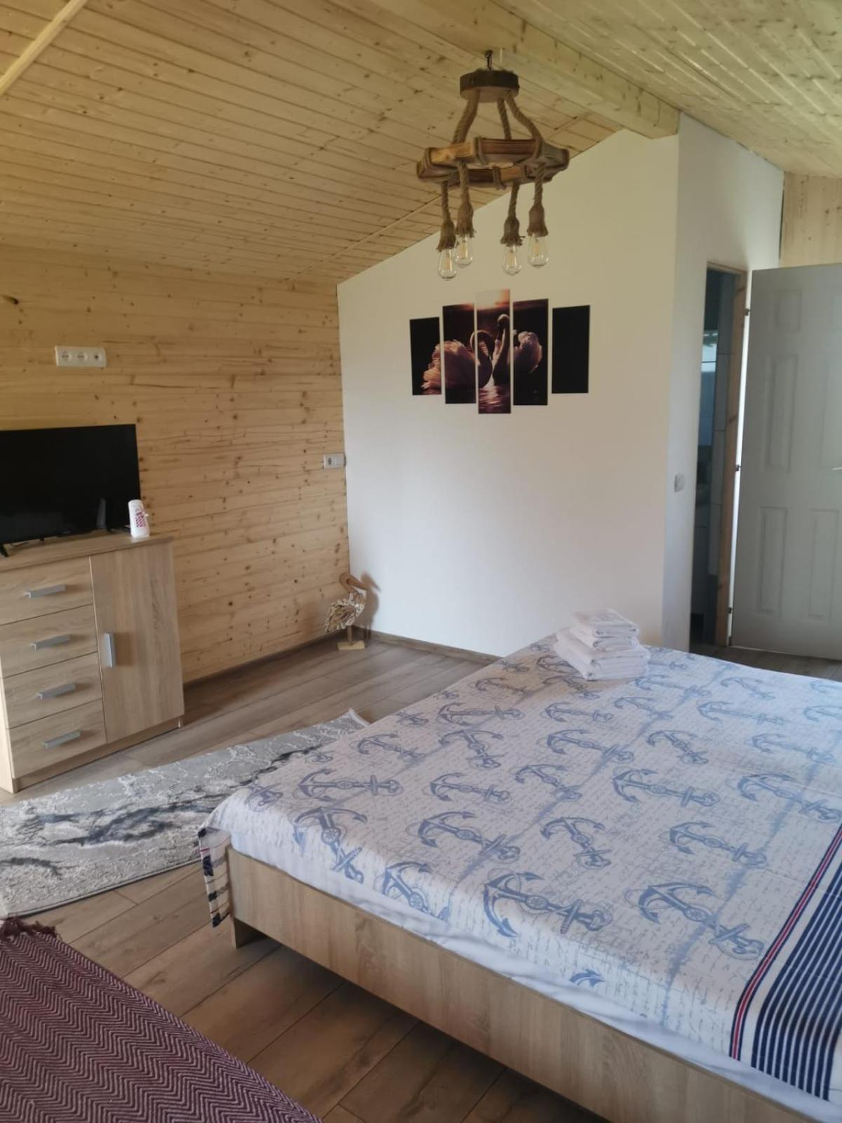 One-Bedroom House photo 2