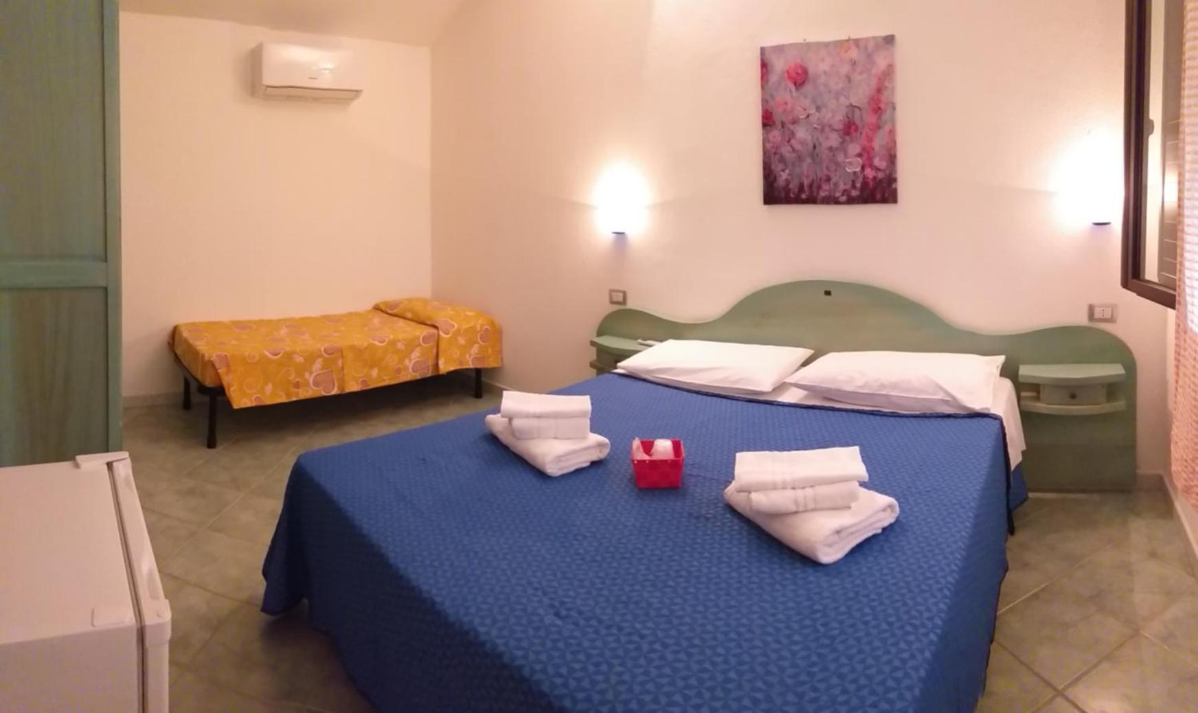 Double Room - Photo 2