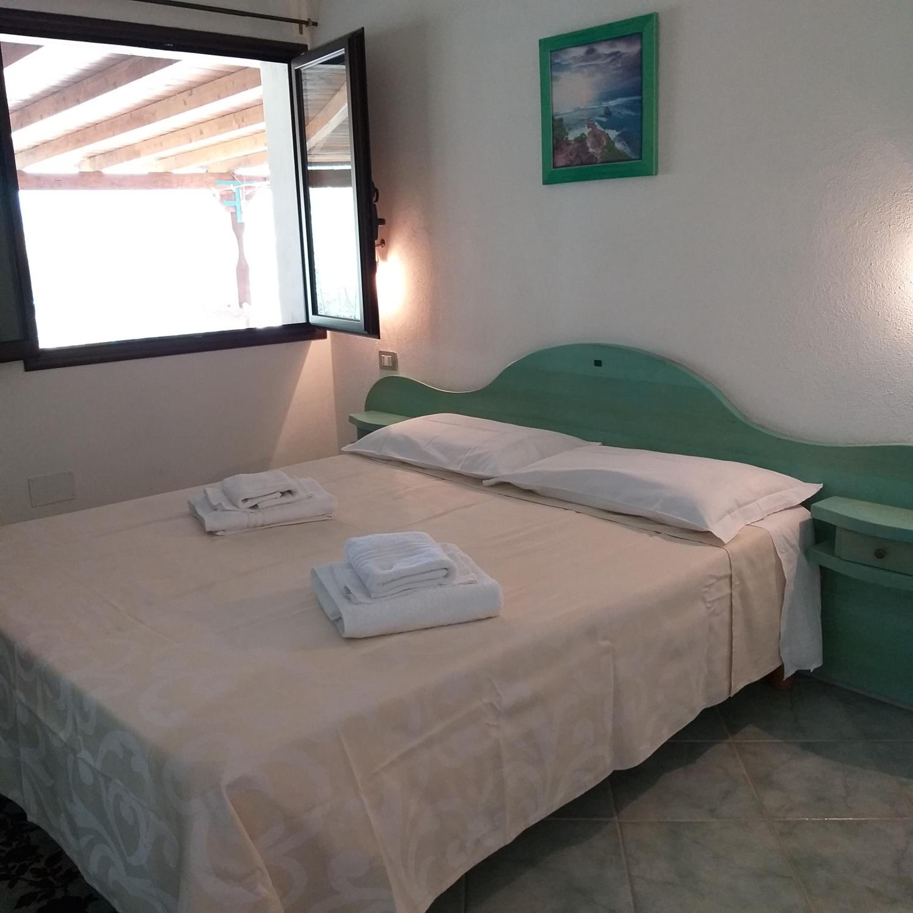Double Room - Photo 15