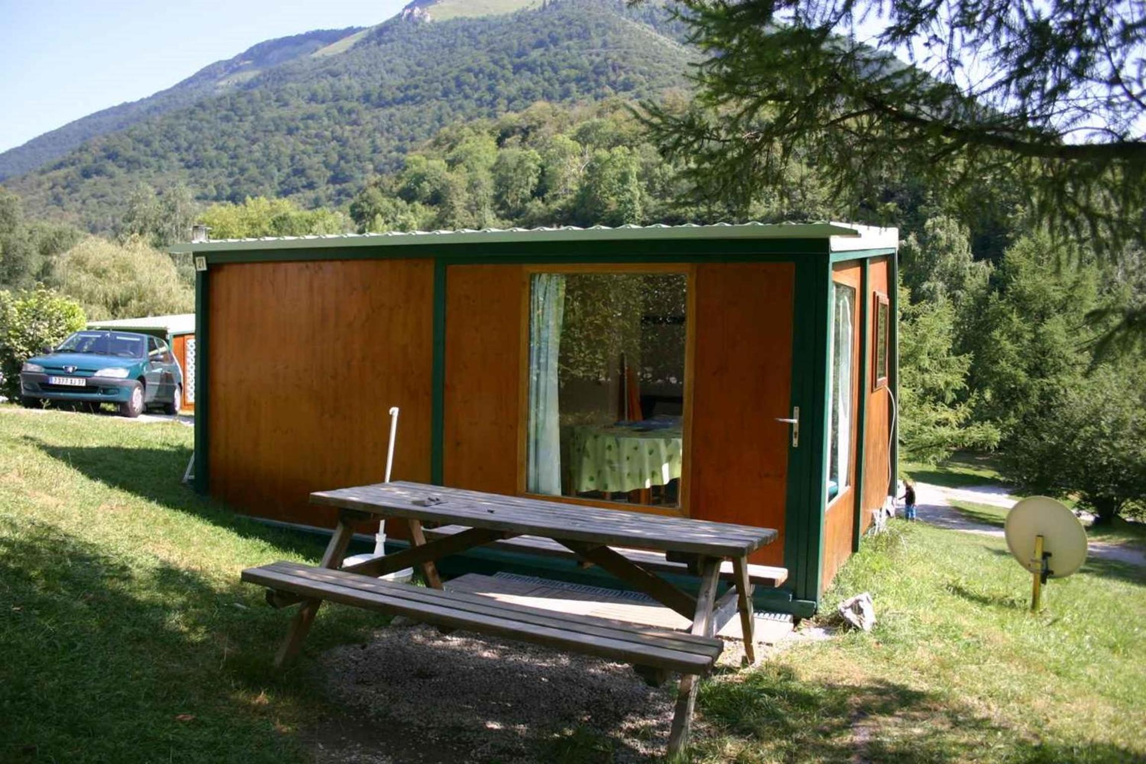 One-Bedroom Chalet (2 Adults + 2 Children)
