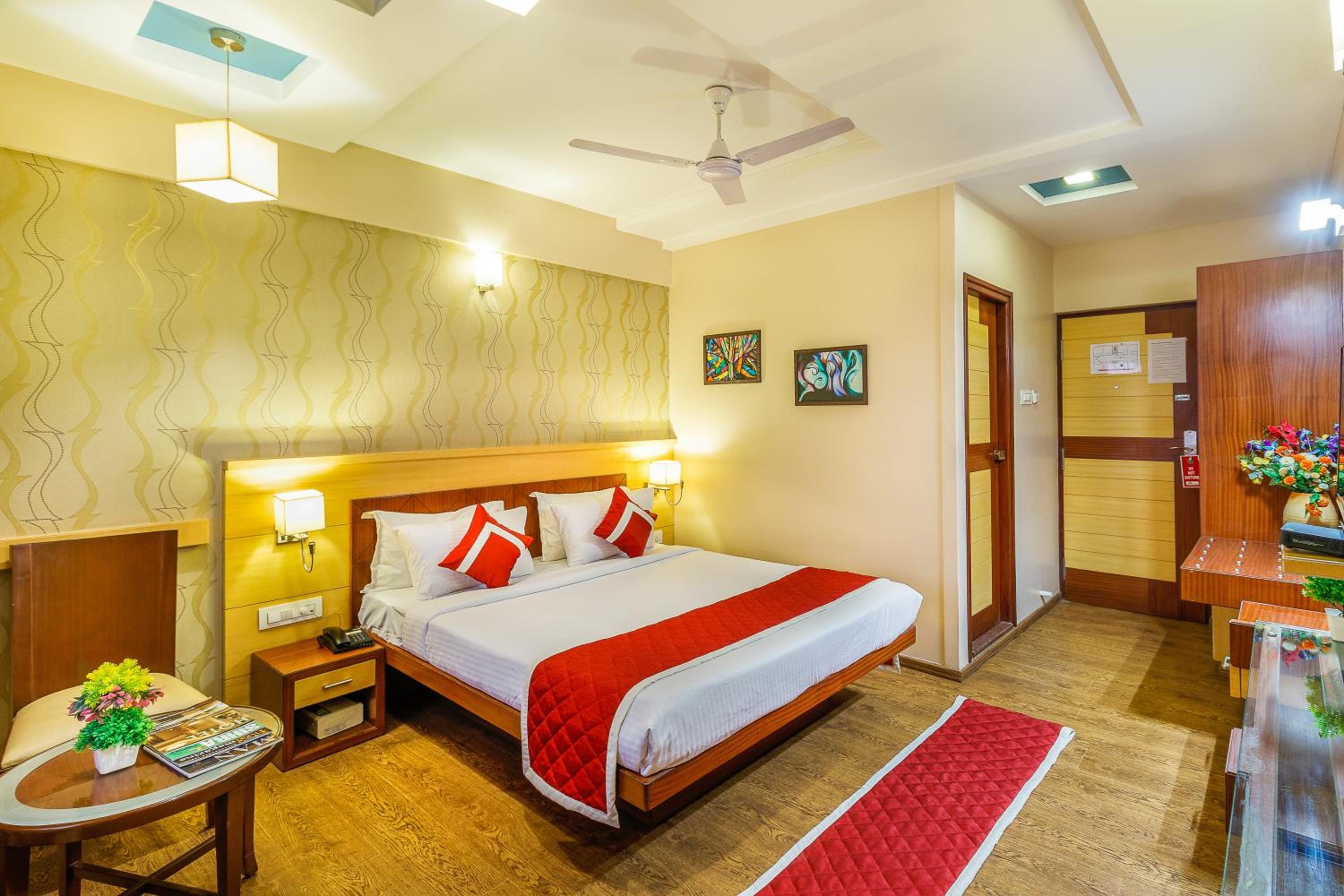 [Sanitized] Deluxe Double or Twin Room