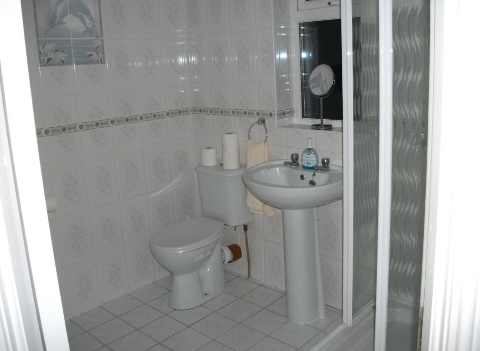 Family Room photo 3