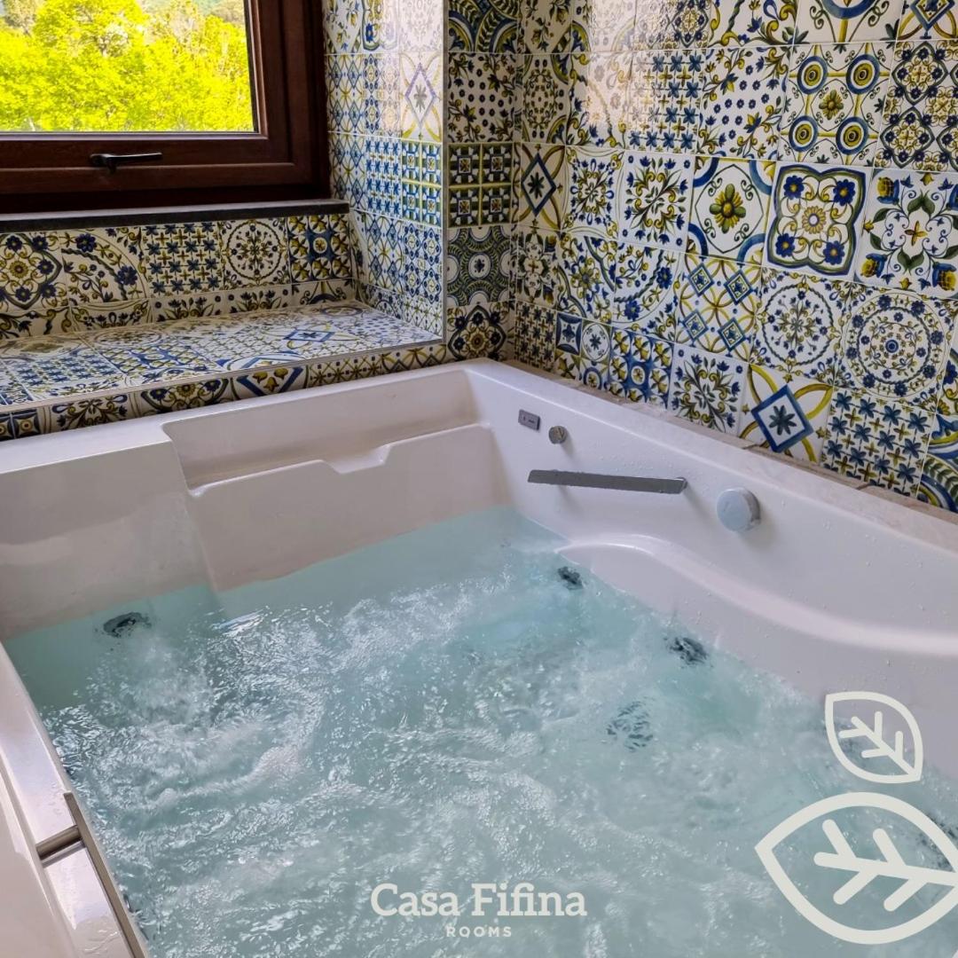 Queen Room with Spa Bath - Photo 12