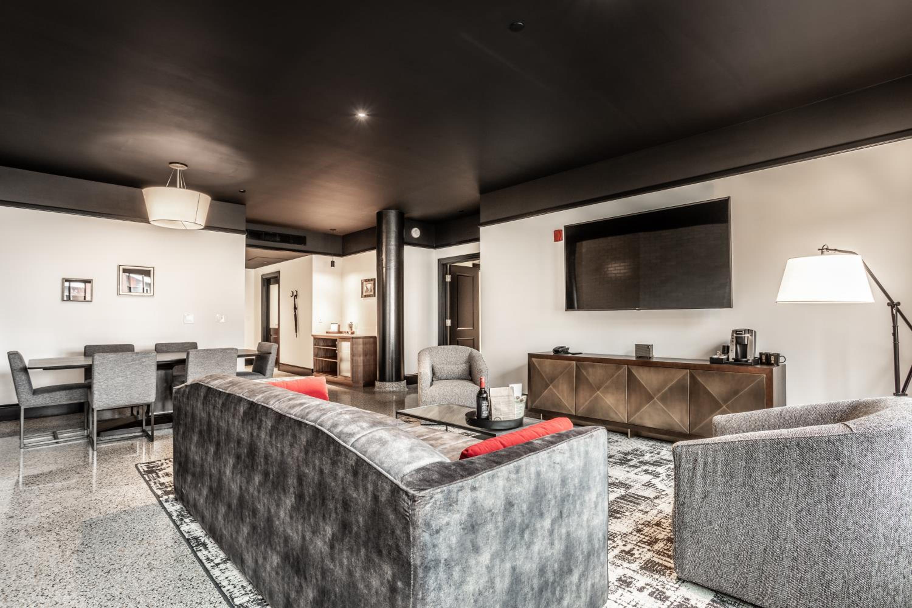 Junior Suite