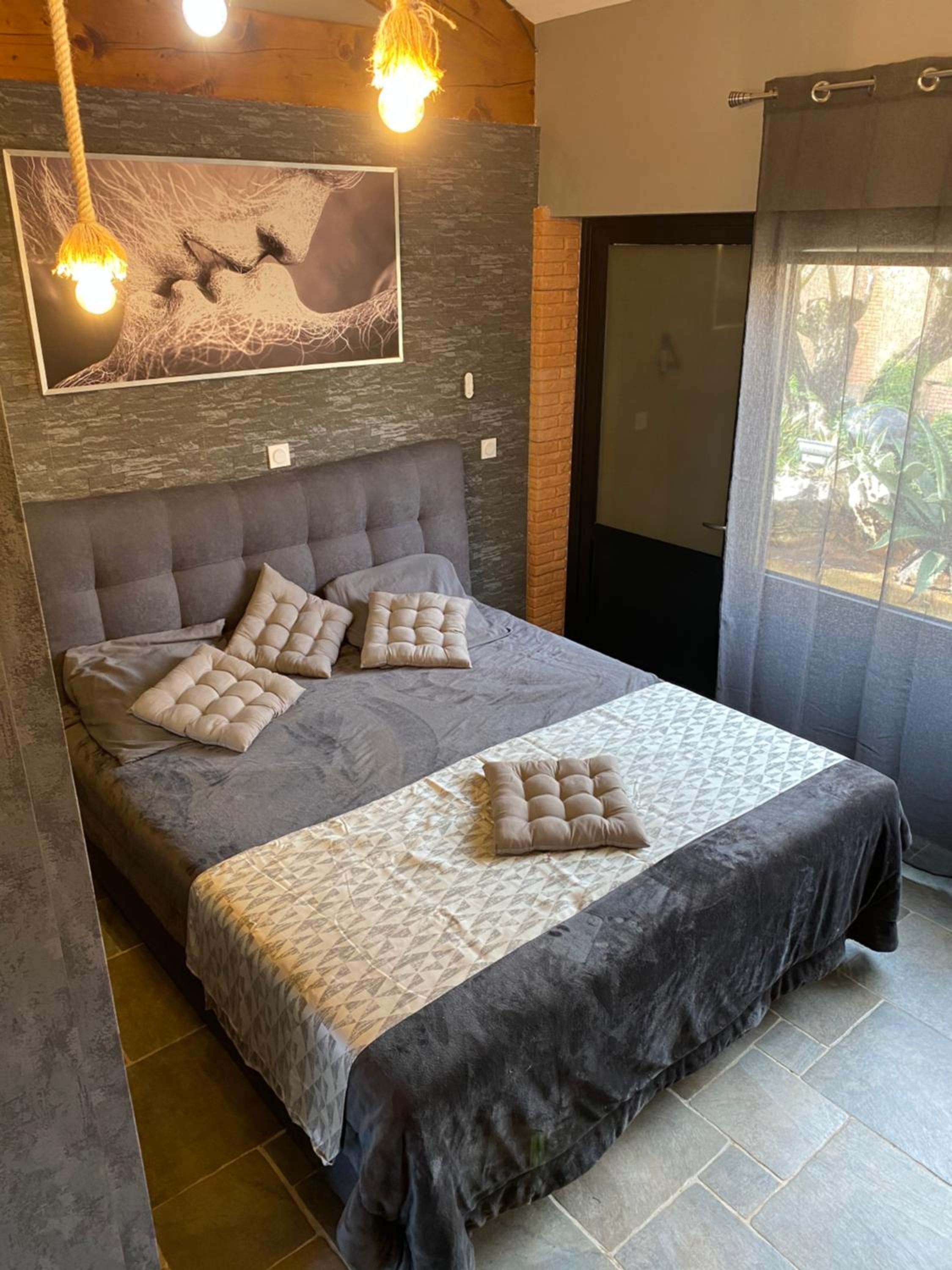 Budget Double Room photo 2