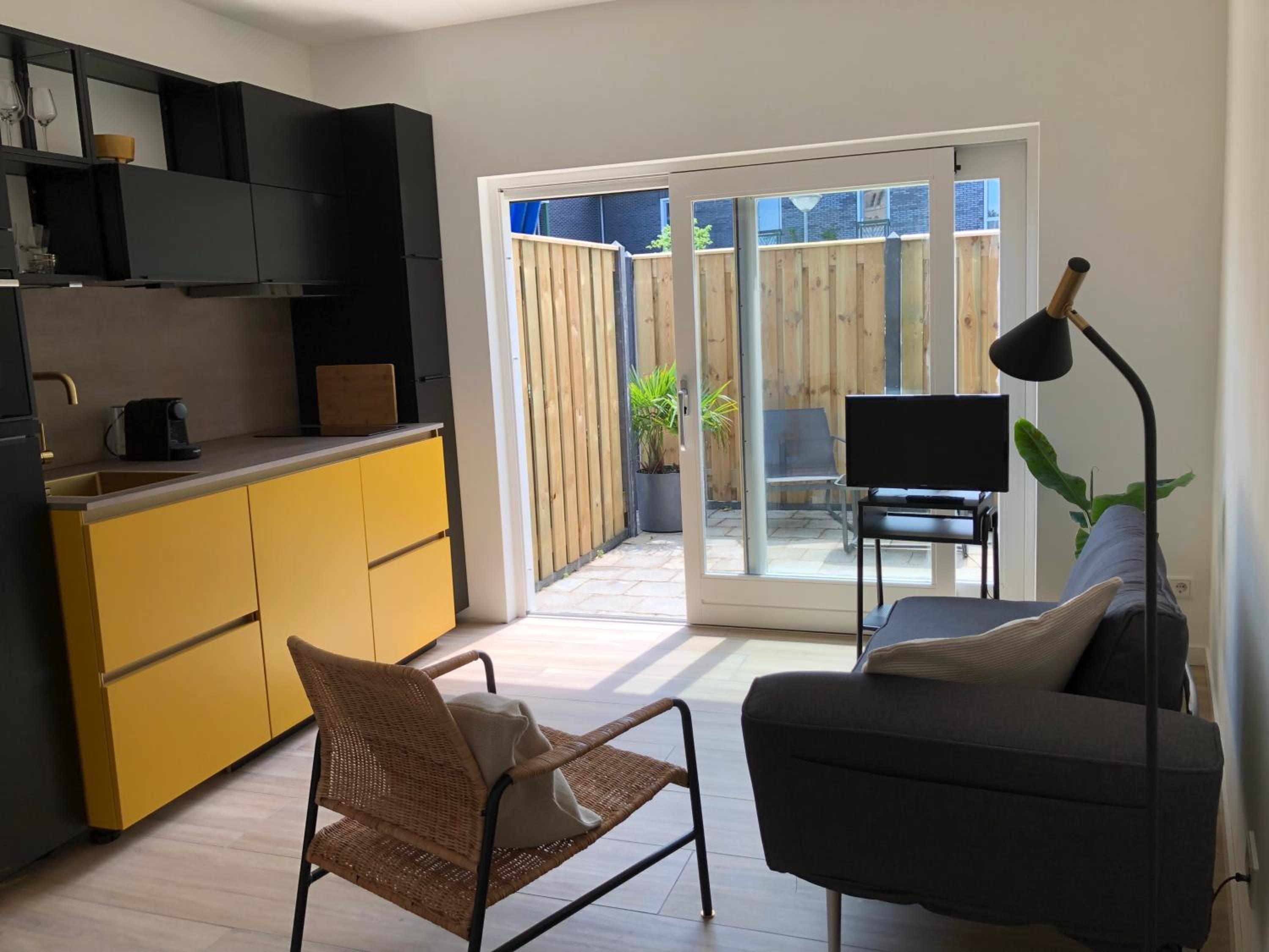 One-Bedroom House photo 1