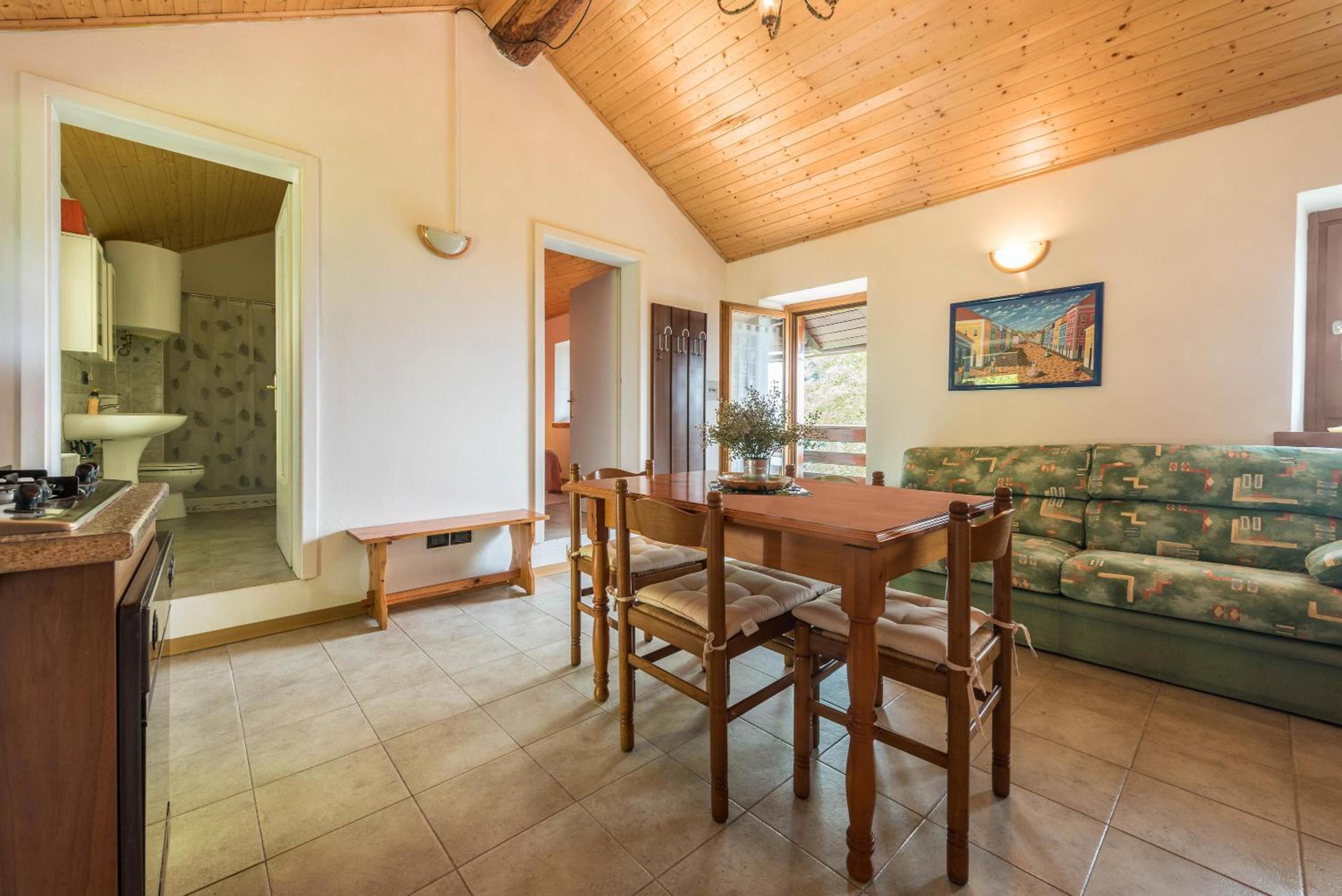 Superior One-Bedroom Apartment with Balcony - Photo 2