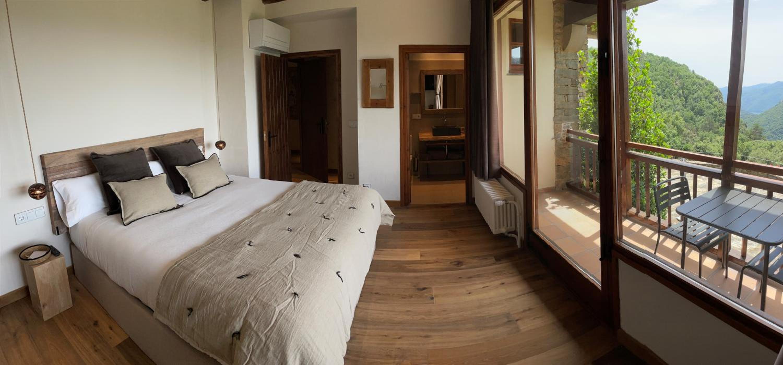 Superior Queen Room photo 2