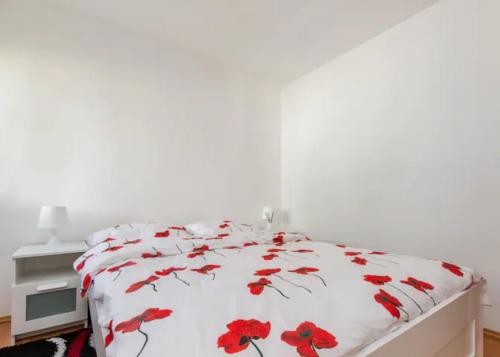 One Bedroom Apartment with Terrace and Garden View
