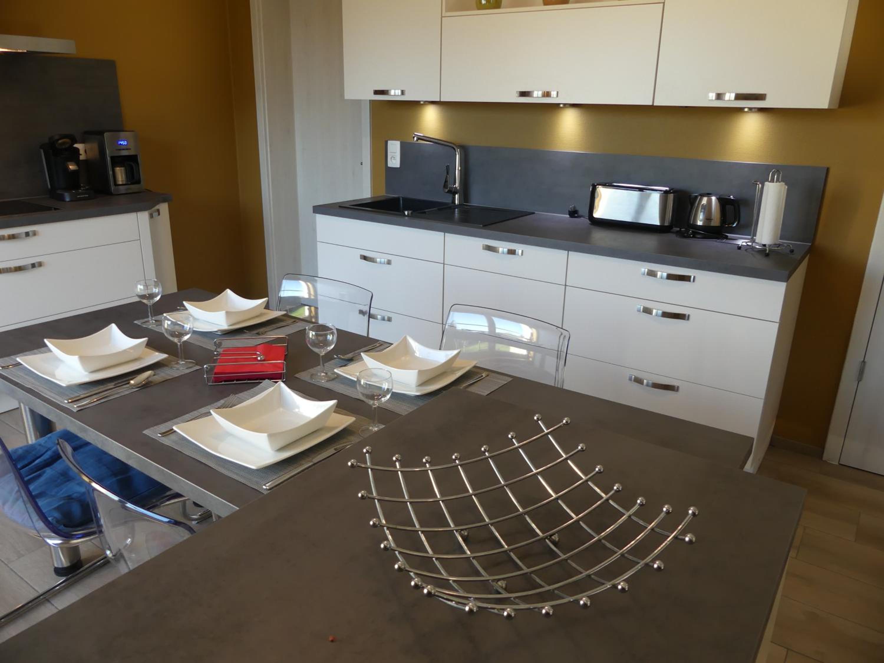 Two-Bedroom House photo 3