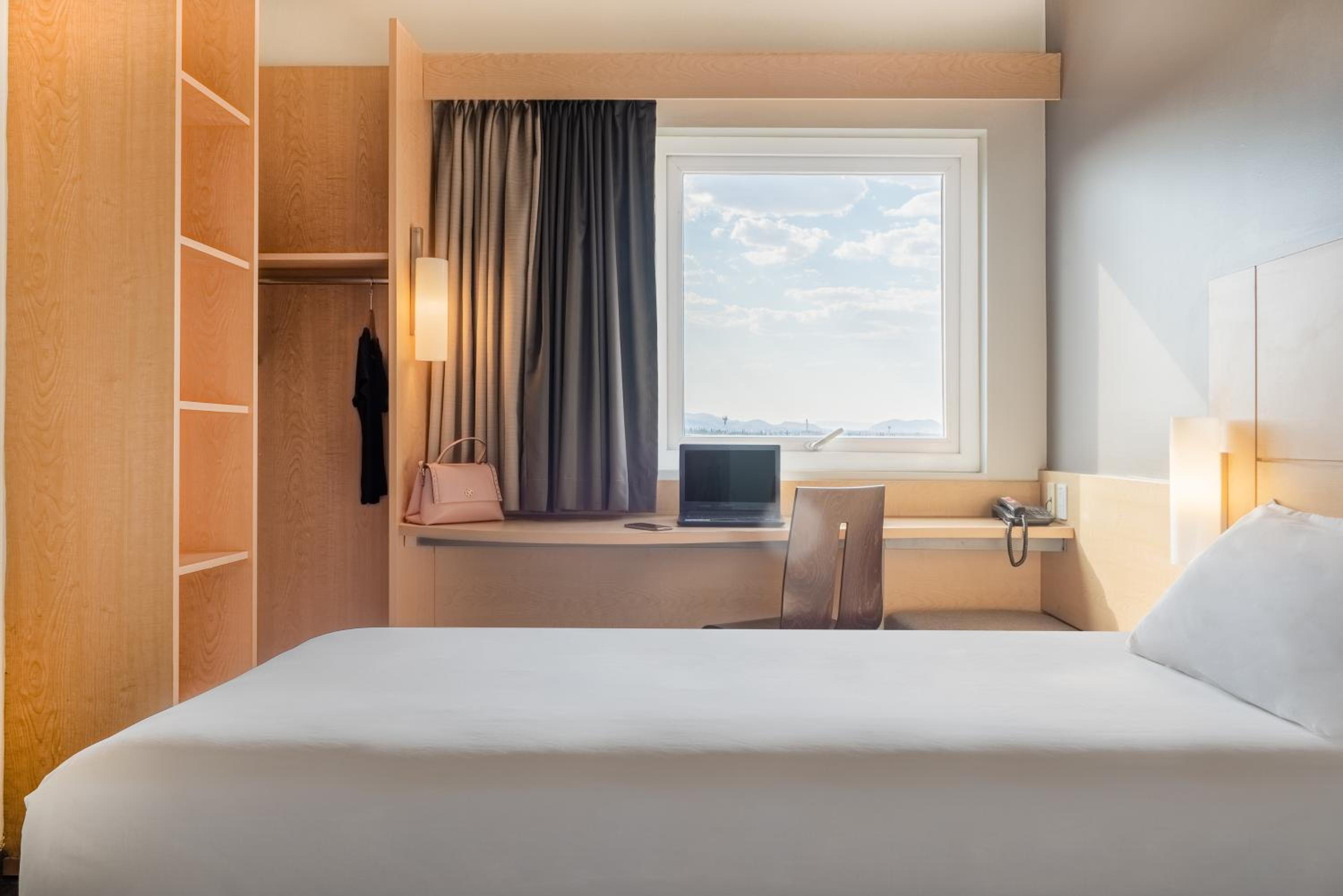Double Room - Photo 6