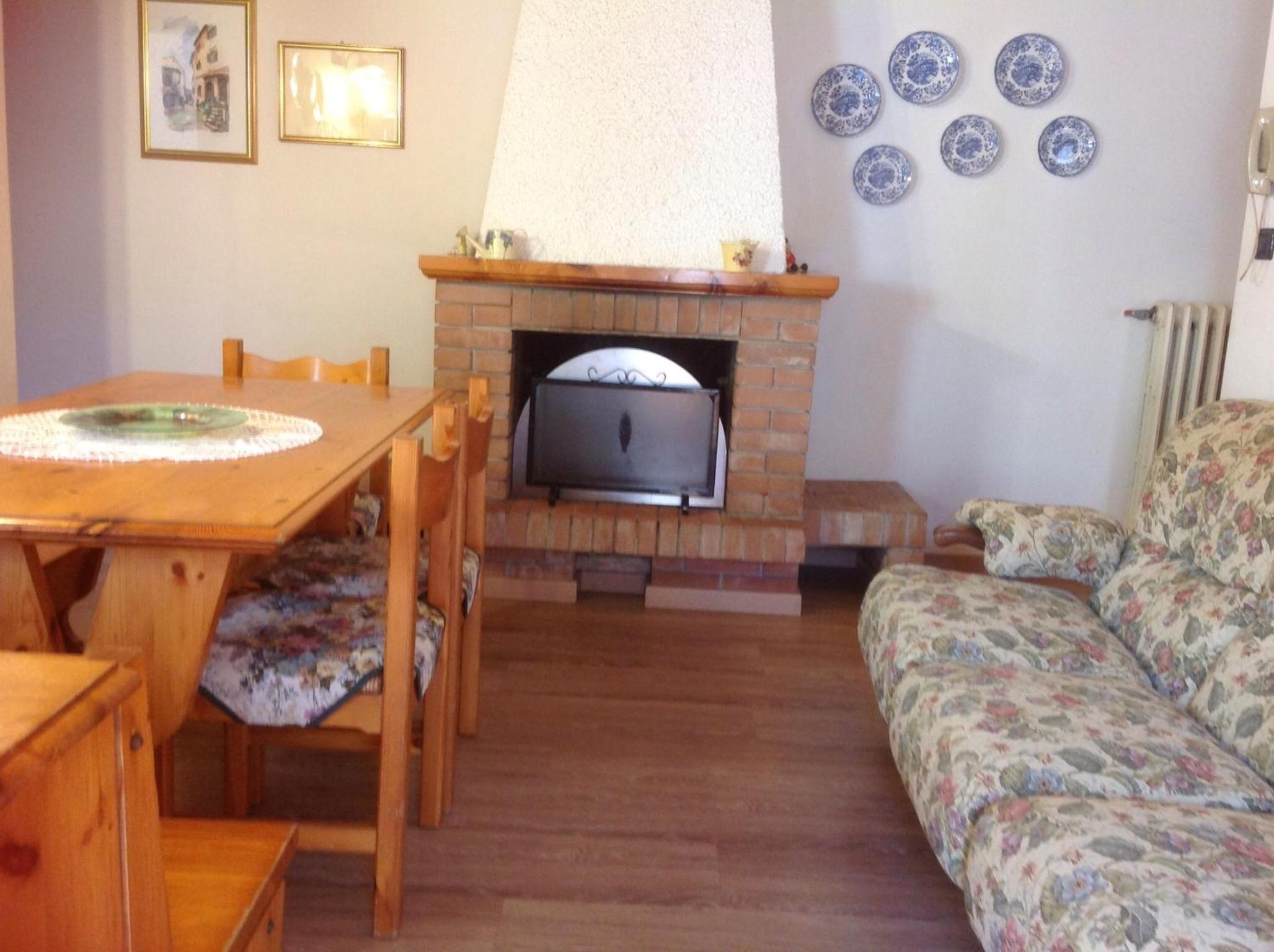 Two-Bedroom Apartment - Attic photo 2