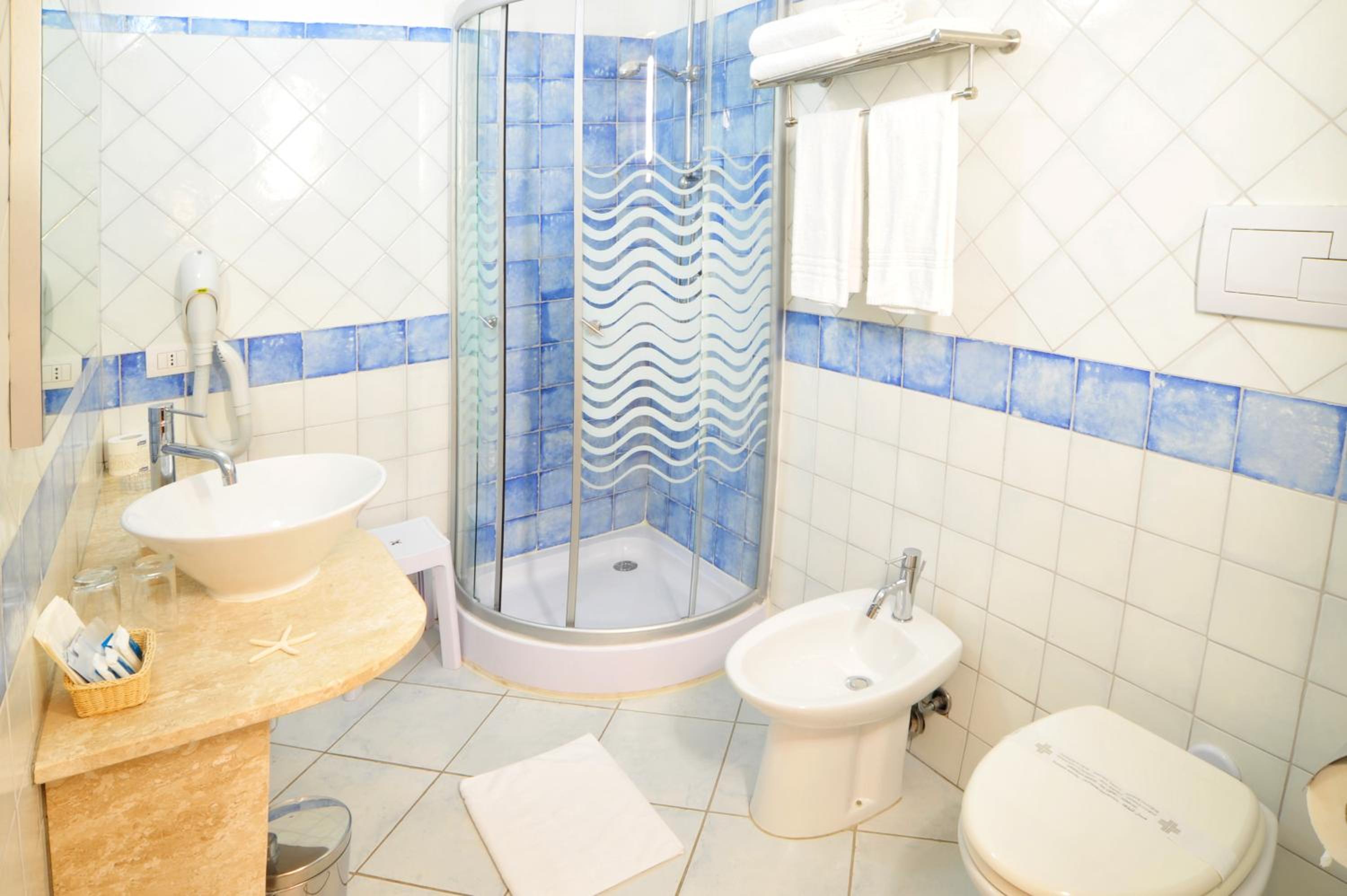 Triple Room - Photo 2