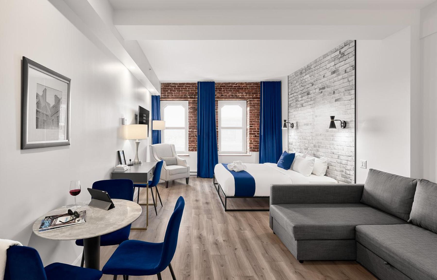 Loft - 606 + Parking - Photo 1