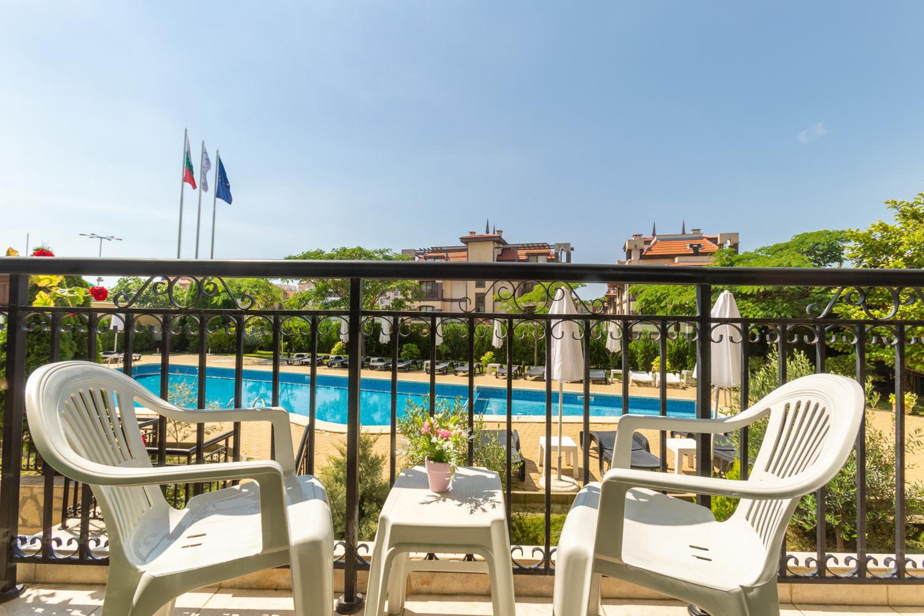 Triple Room with Balcony and Free Parking photo 3
