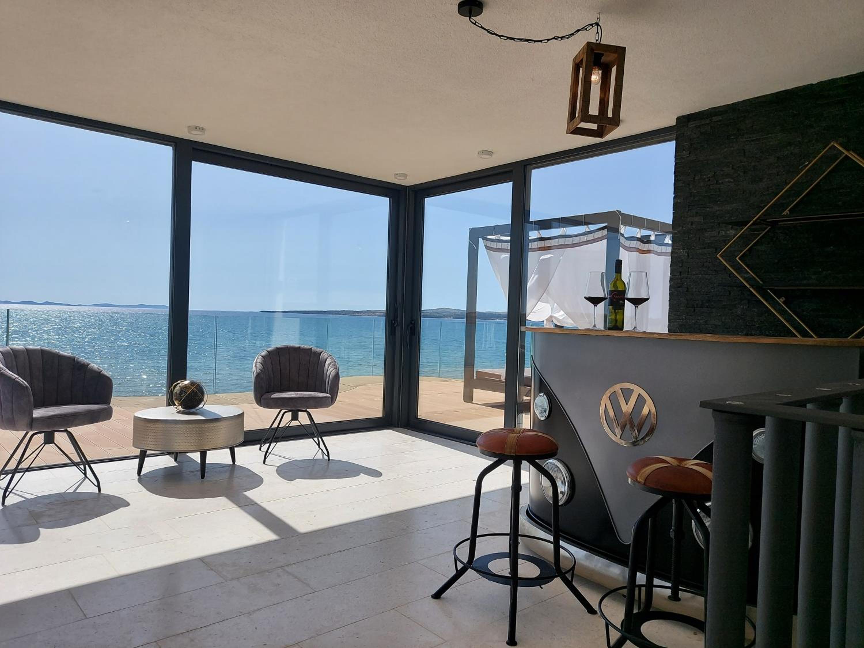 Villa photo 3