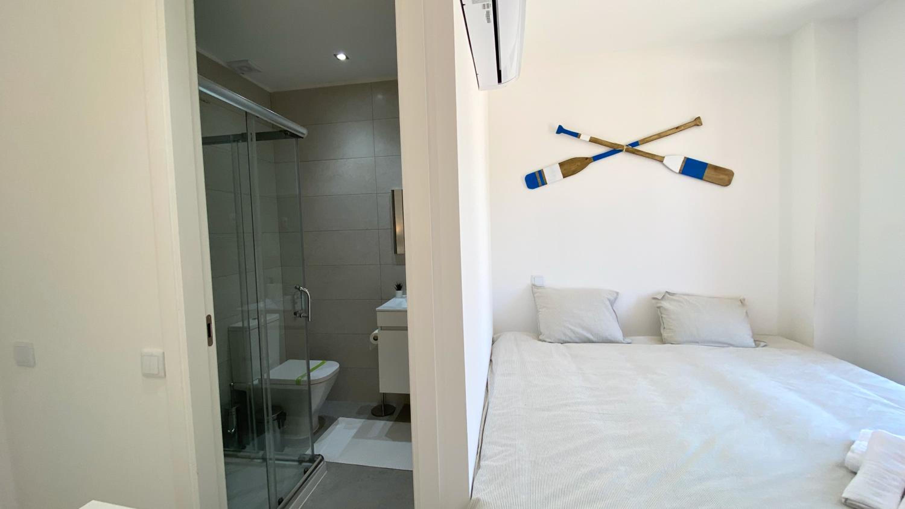 Standard Double Room - Photo 4