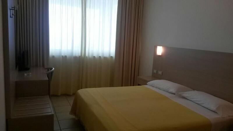 Double or Twin Room - Photo 4