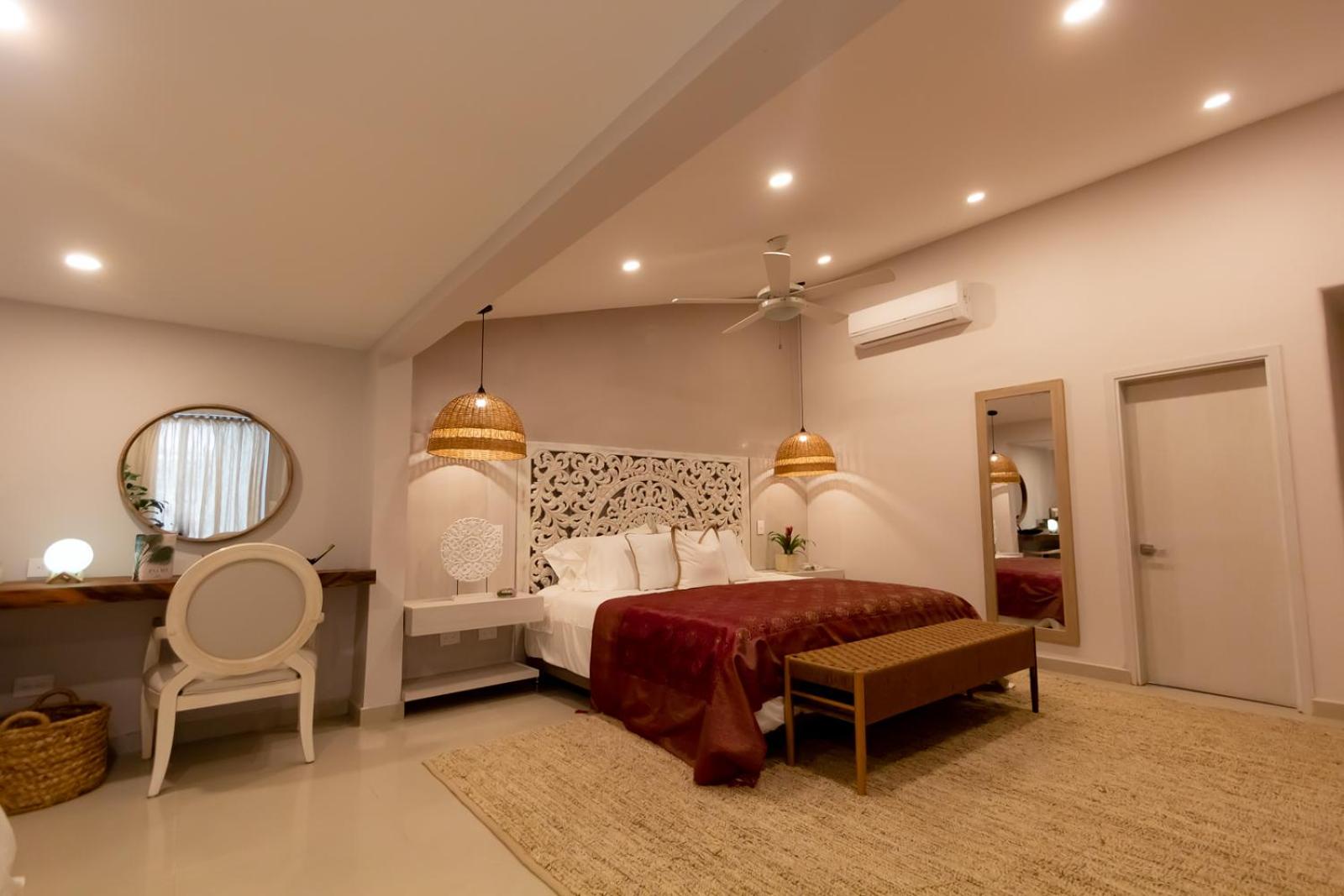 Deluxe Suite - Photo 6