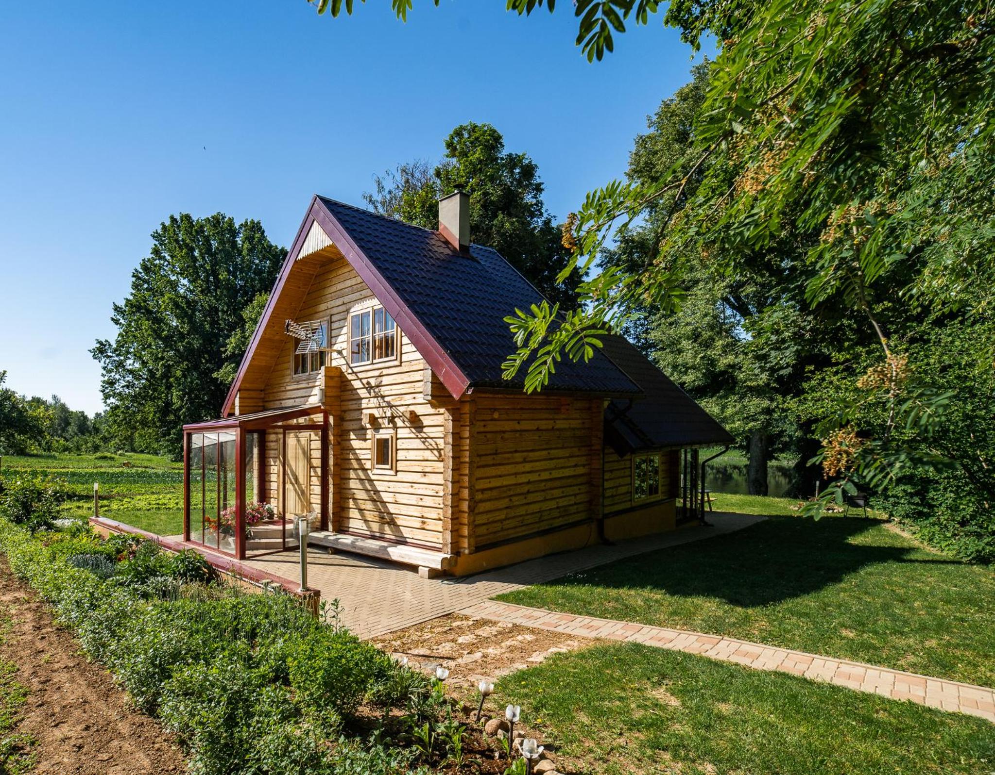 Three-Bedroom House - Photo 18